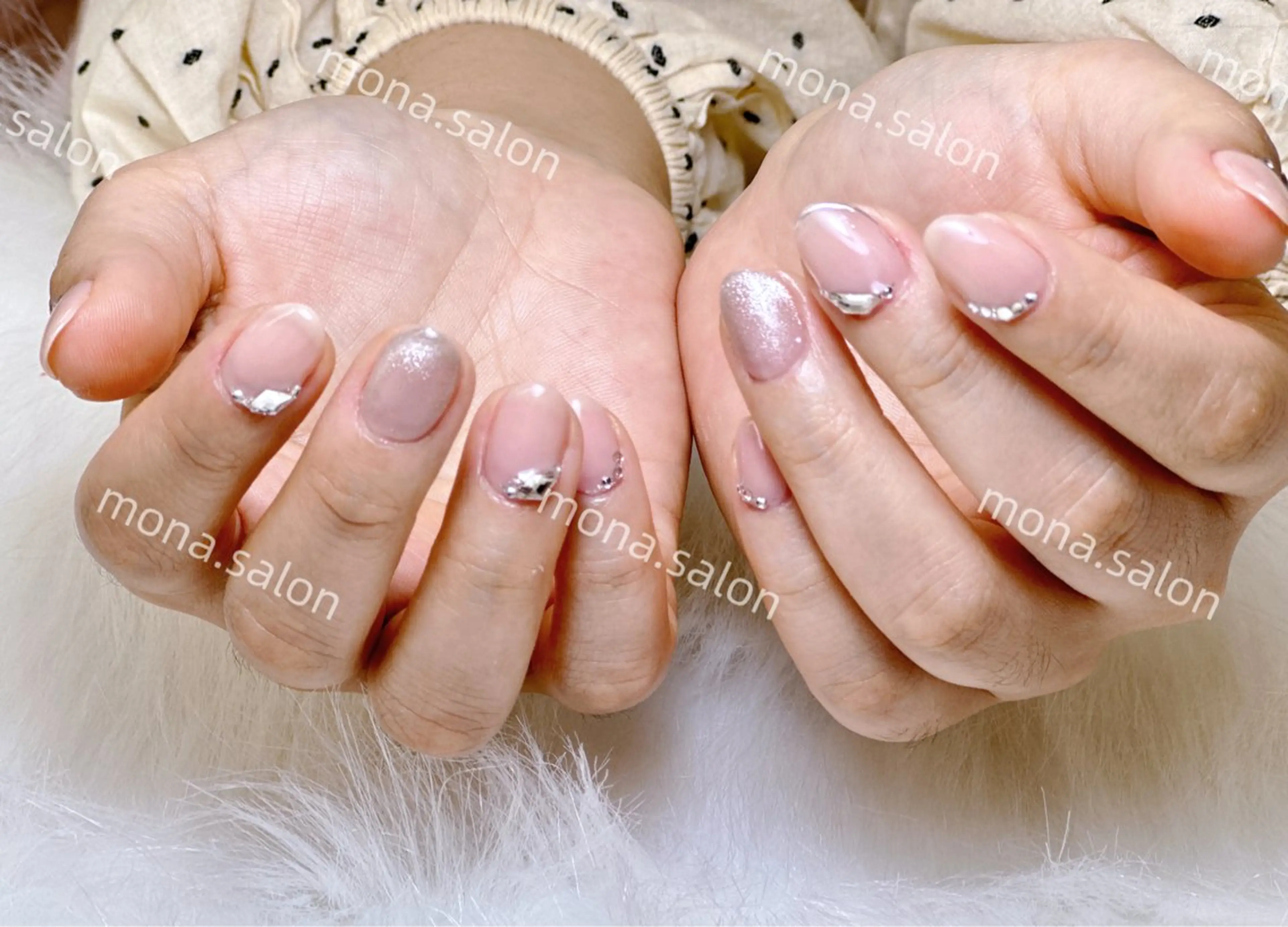 ネイル ハンドネイル Mona【パラジェル ・長さ出し専門店】のネイルデザイン
