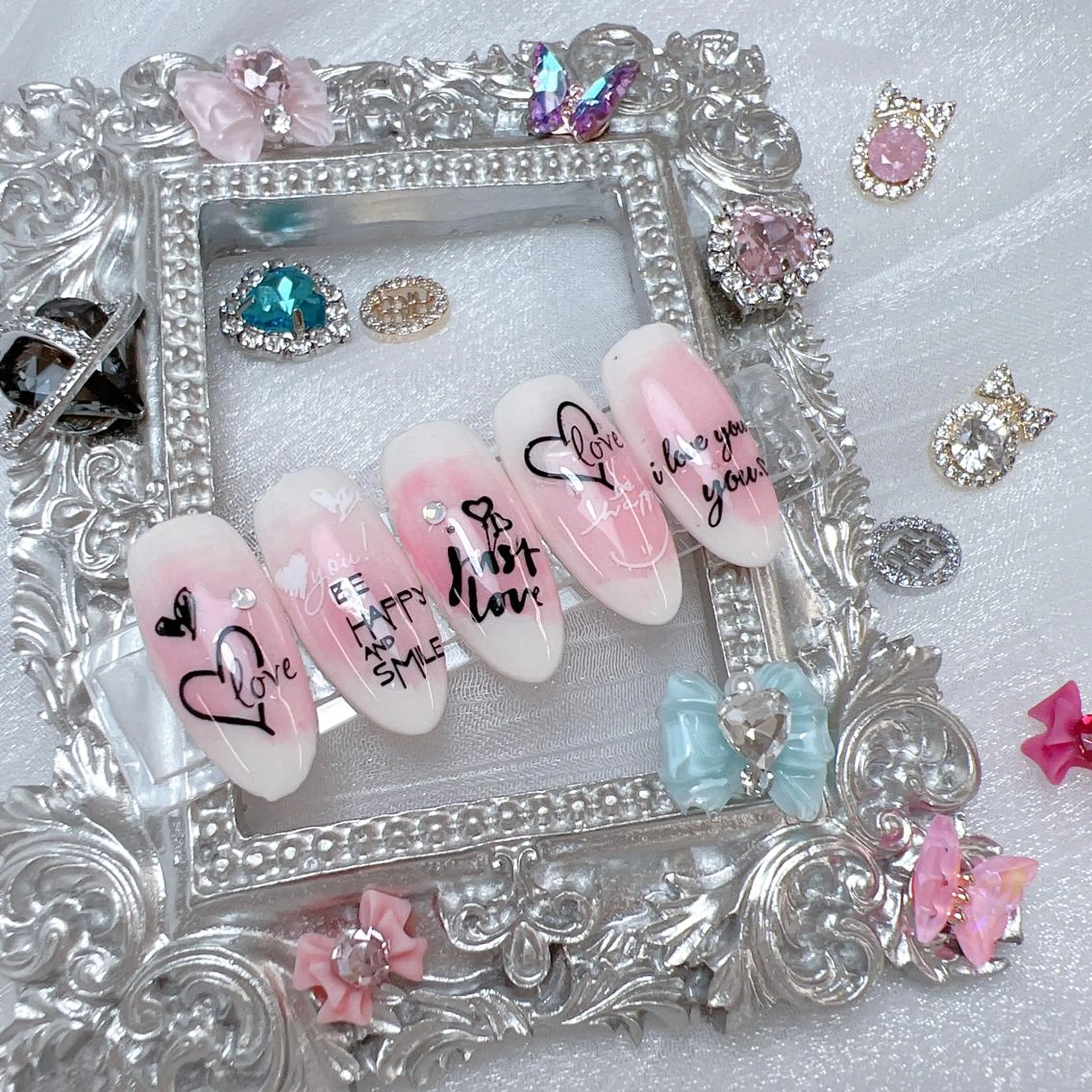 ネイル Feliz nailのネイルデザイン