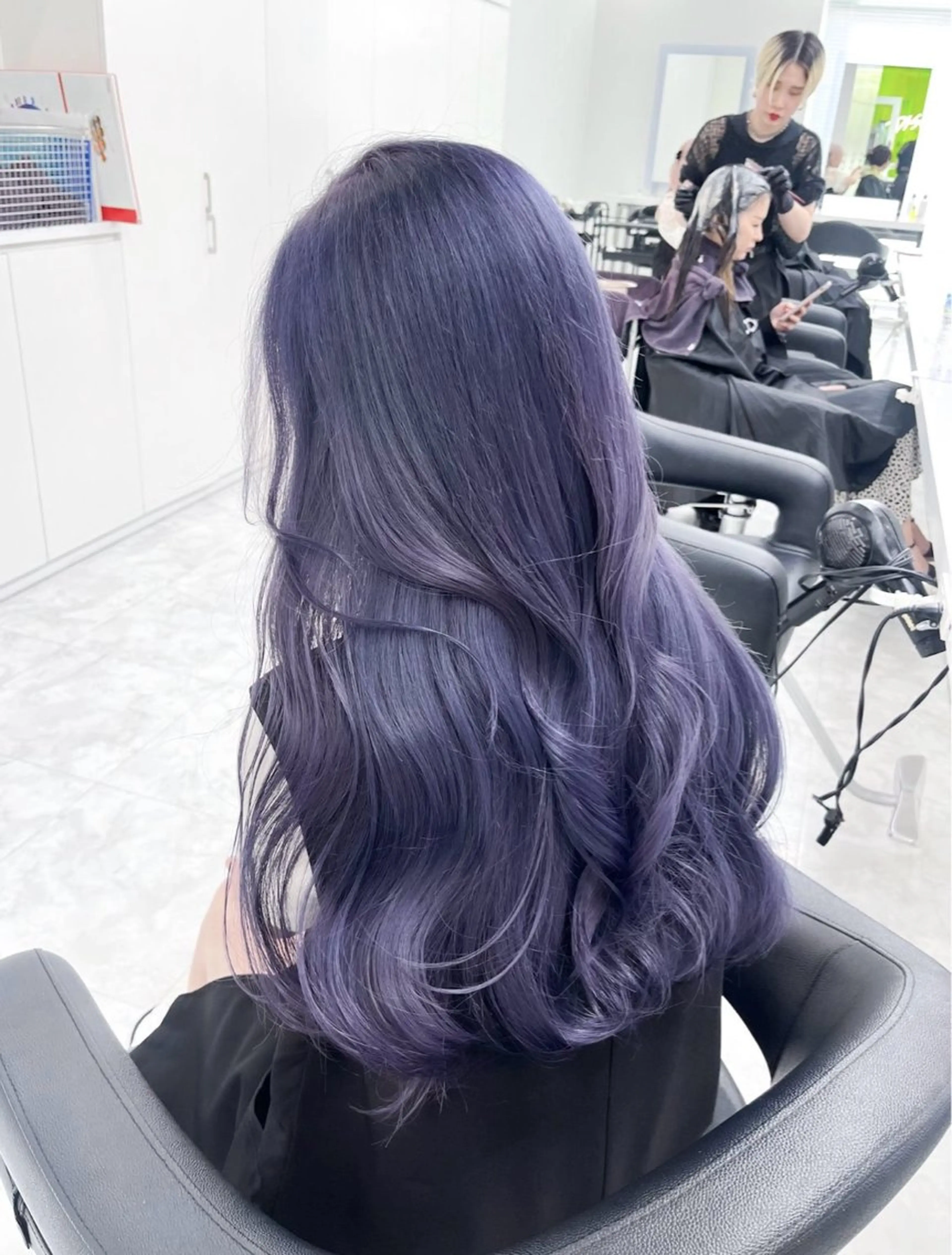 ロング カラー パーマ ヘアアレンジ 透明感ブリーチカラー 🌈TOMOHIROのヘアスタイル