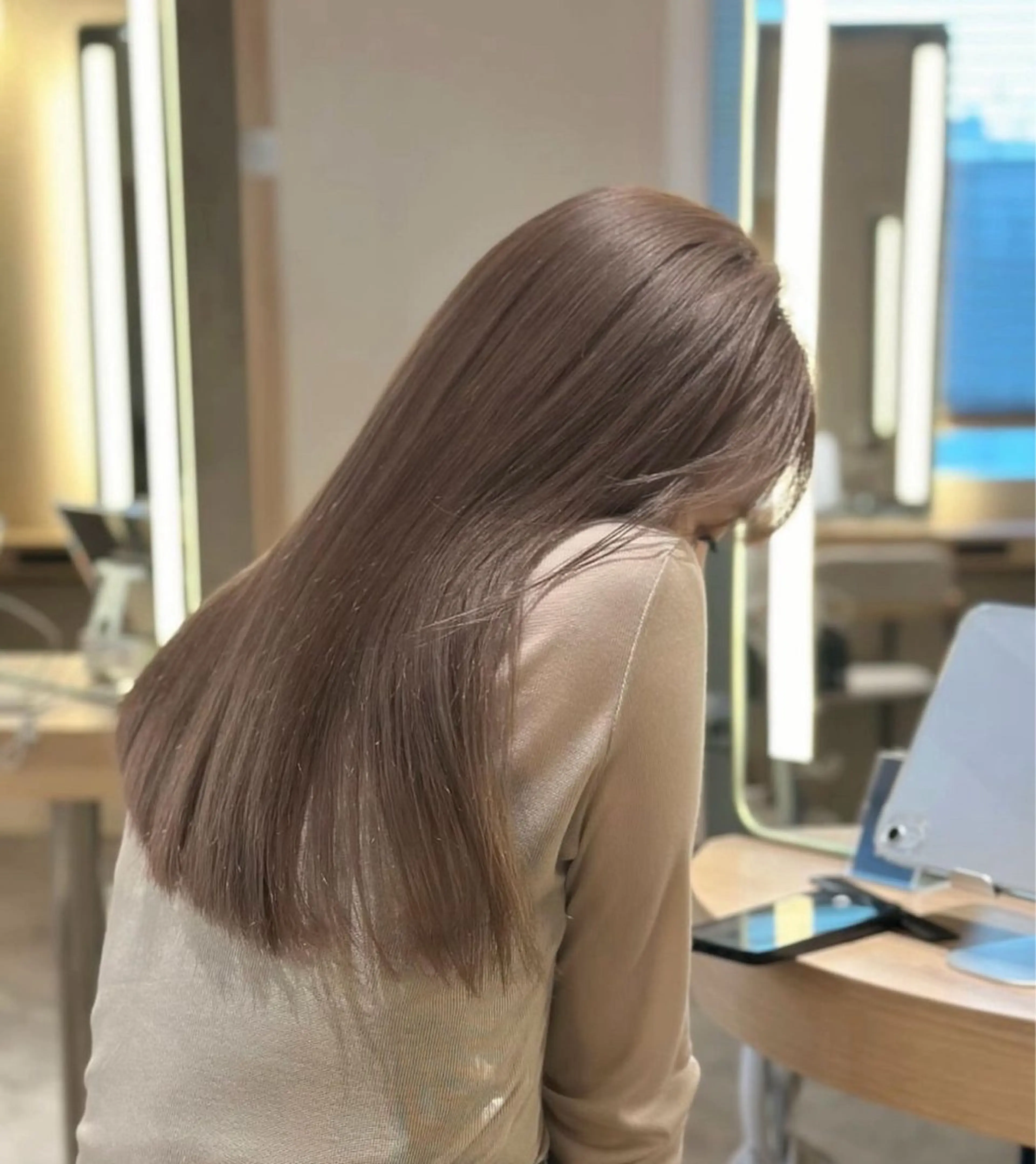 セミロング 🧸レイヤー/ 池袋/あいり　🤎のヘアスタイル