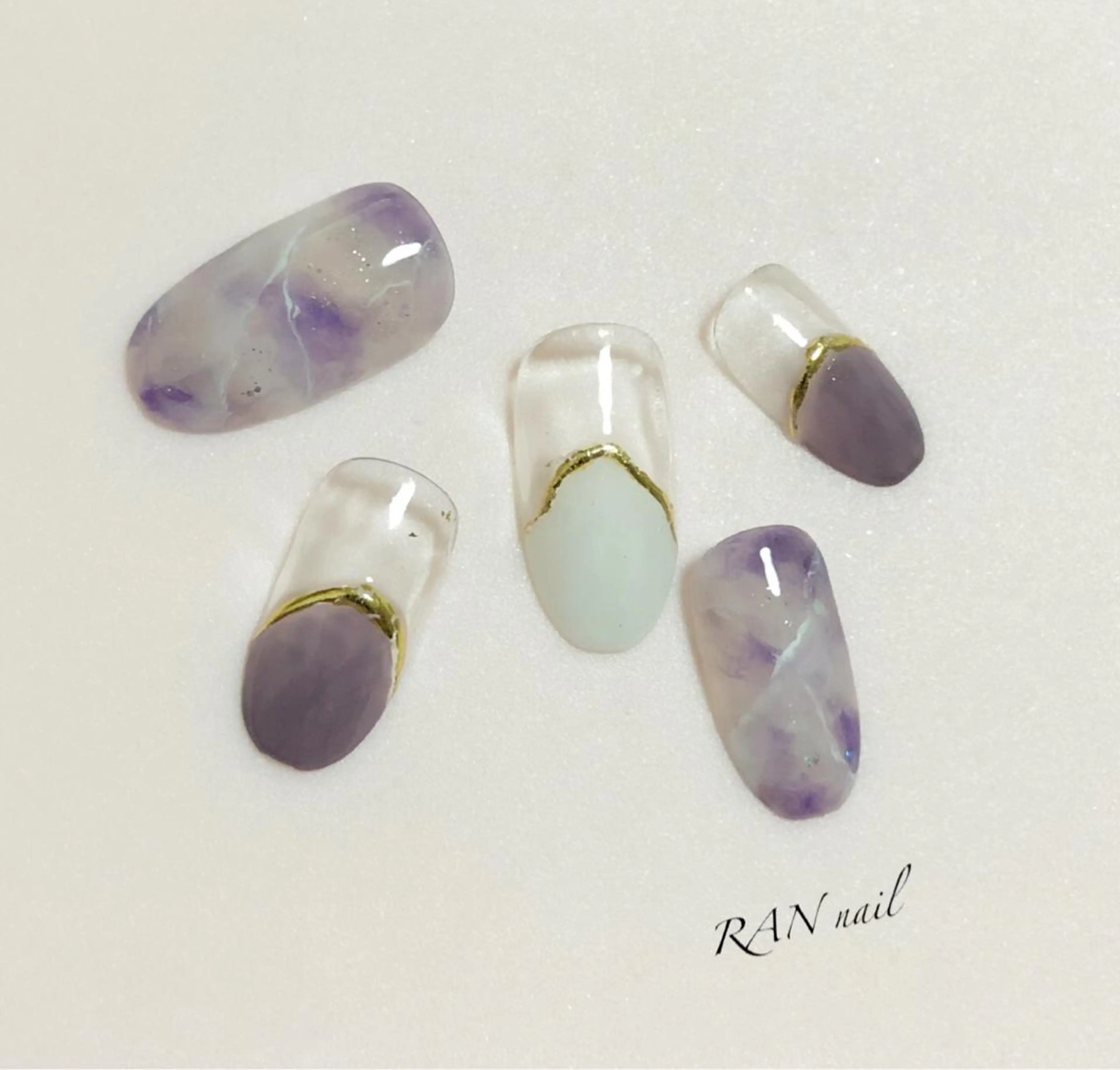 ネイル パープル ハンドネイル フットネイル RAN nailのネイルデザイン
