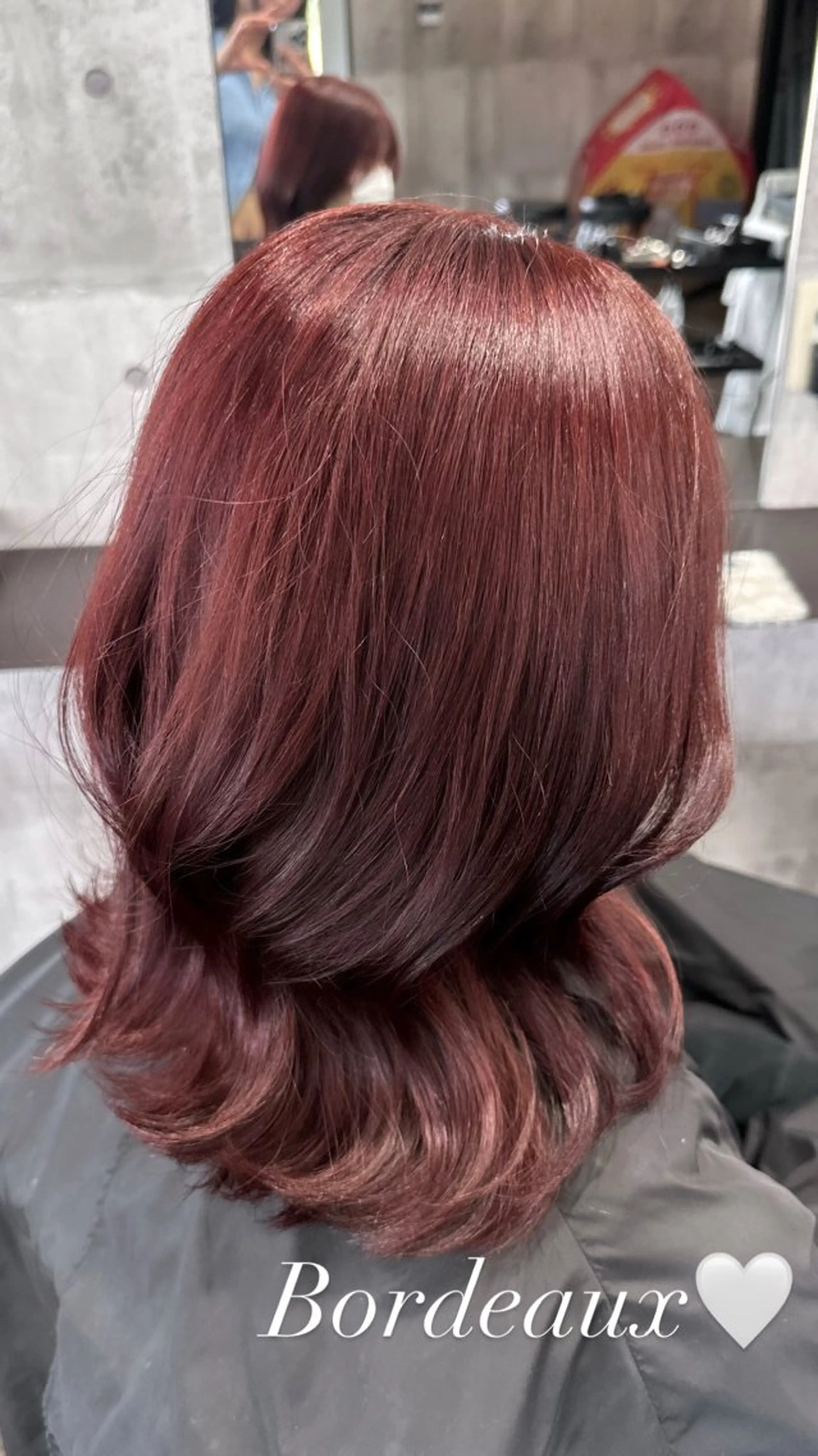 ミディアム ヘアカラー amy .のヘアスタイル