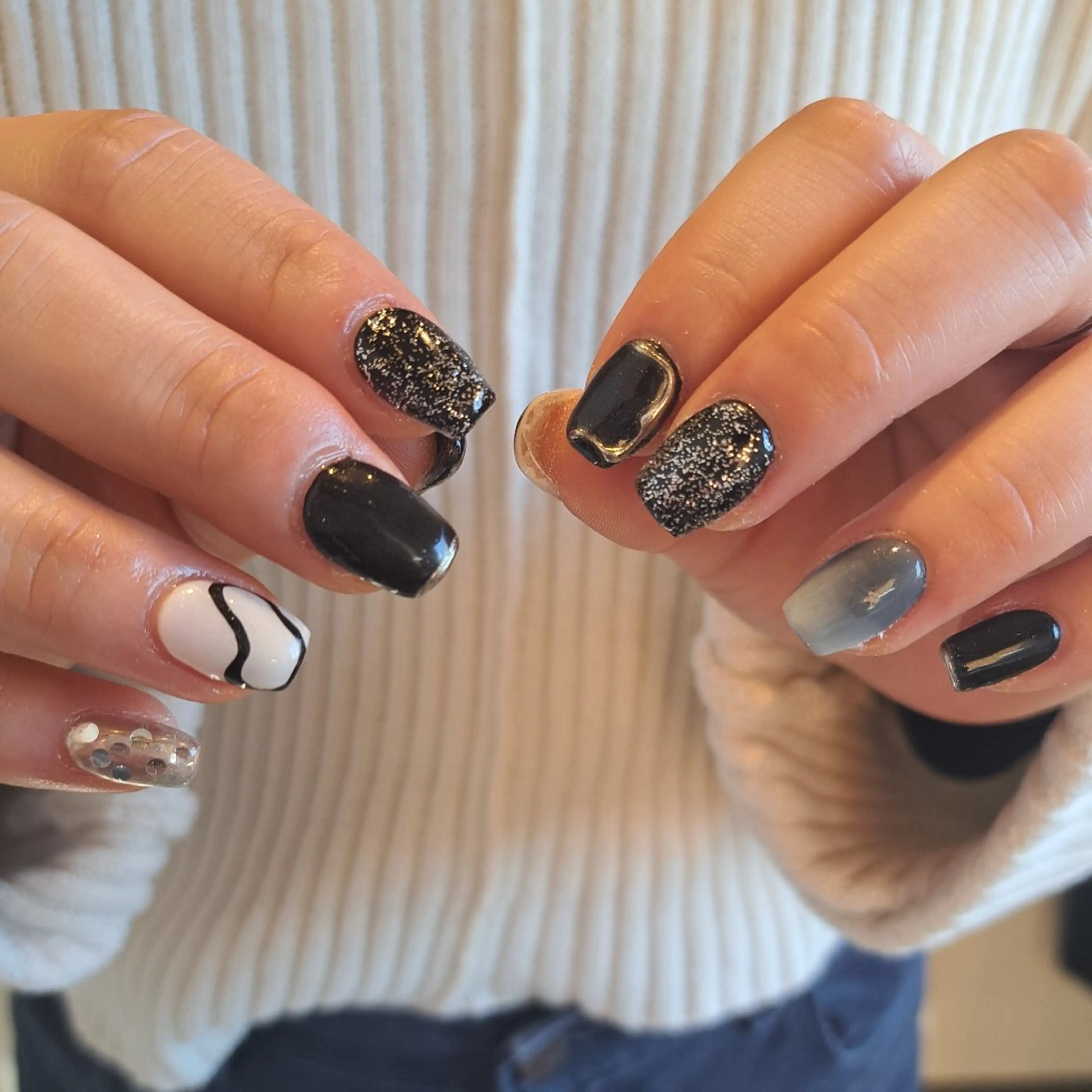 ネイル アートネイル 長さ出し ミラーネイル 持ち込み ニュアンスネイル ハンドネイル Nail mood デザイン持ち込みokのネイルデザイン