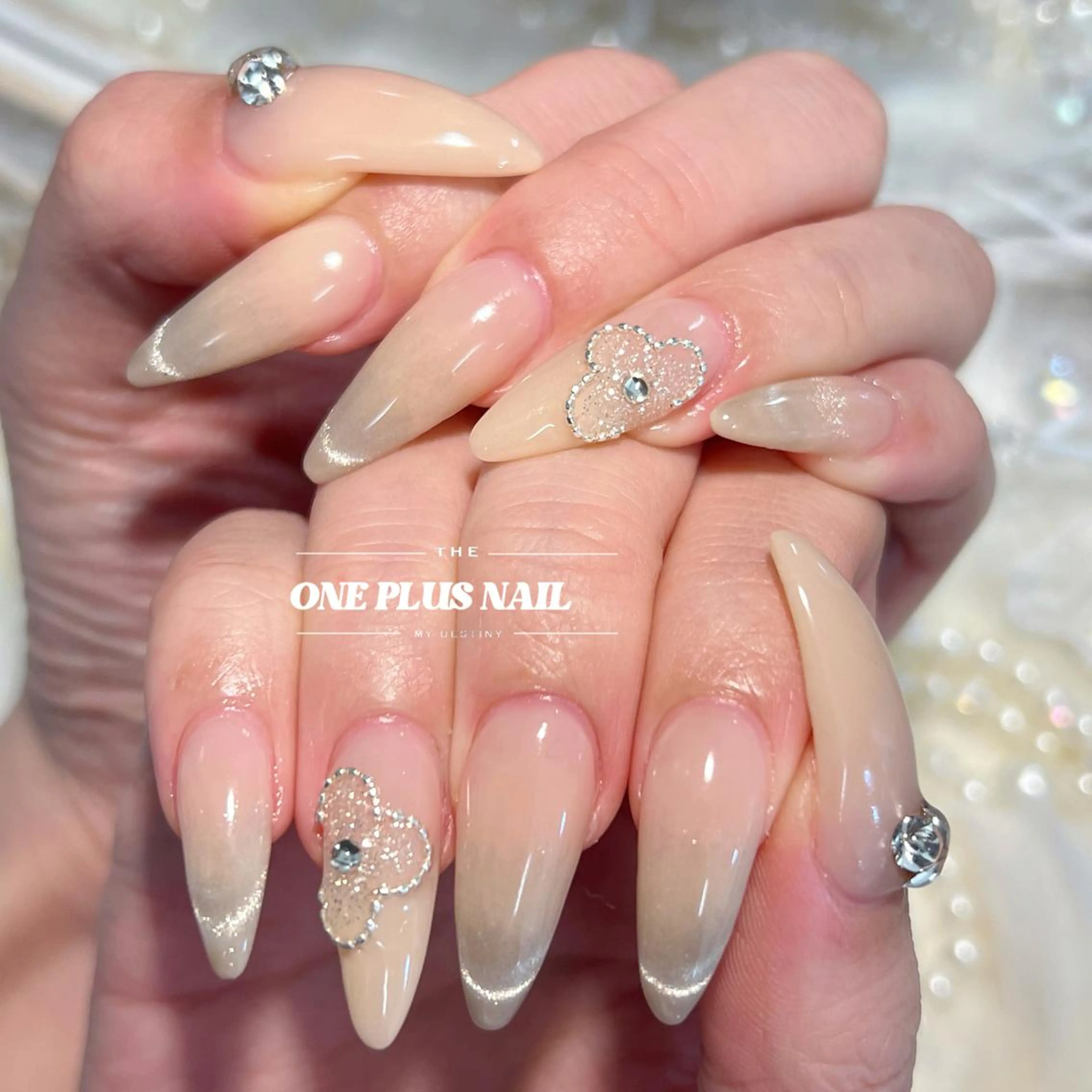 ネイル アィ リーンのネイルデザイン