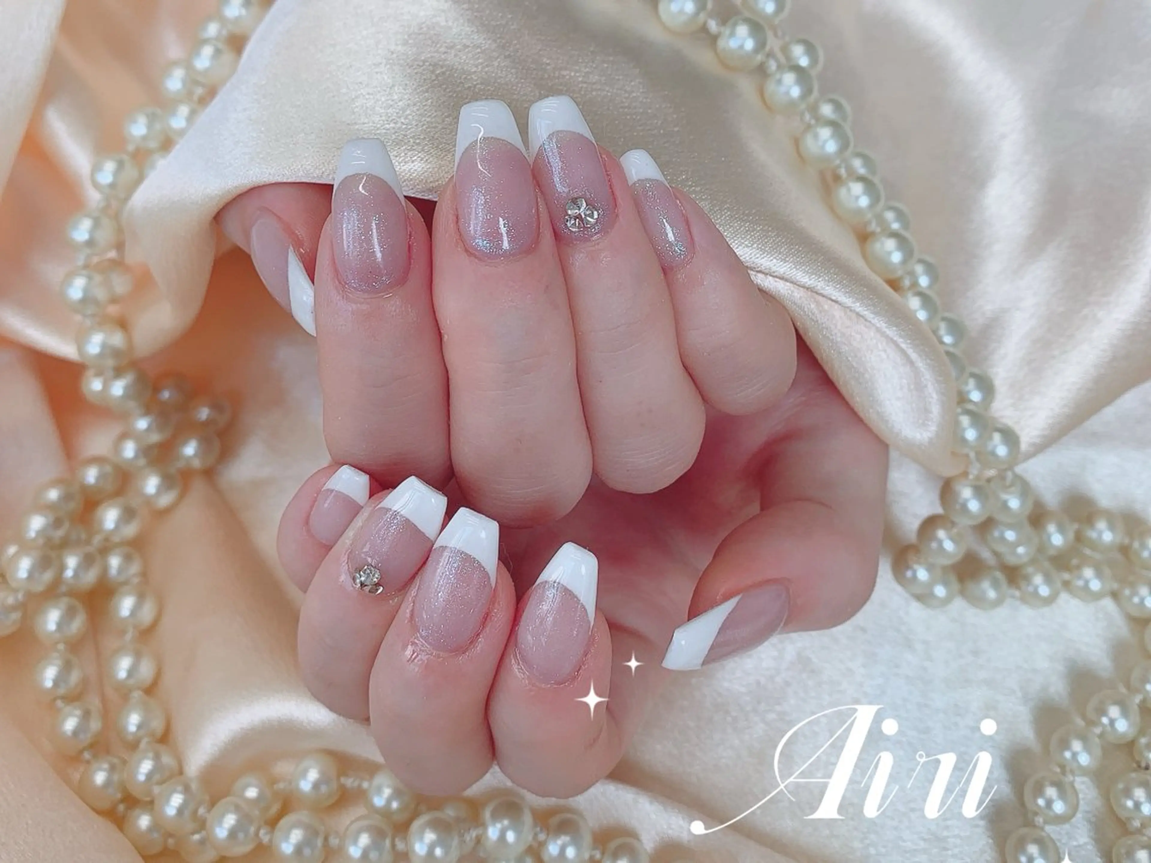 ネイル 桜ネイル フットネイル ジェルネイル ラメ(グリッター) ラメグラデーション ハンドネイル ネイルサロンAiri 長さ出し·シンプルのネイルデザイン