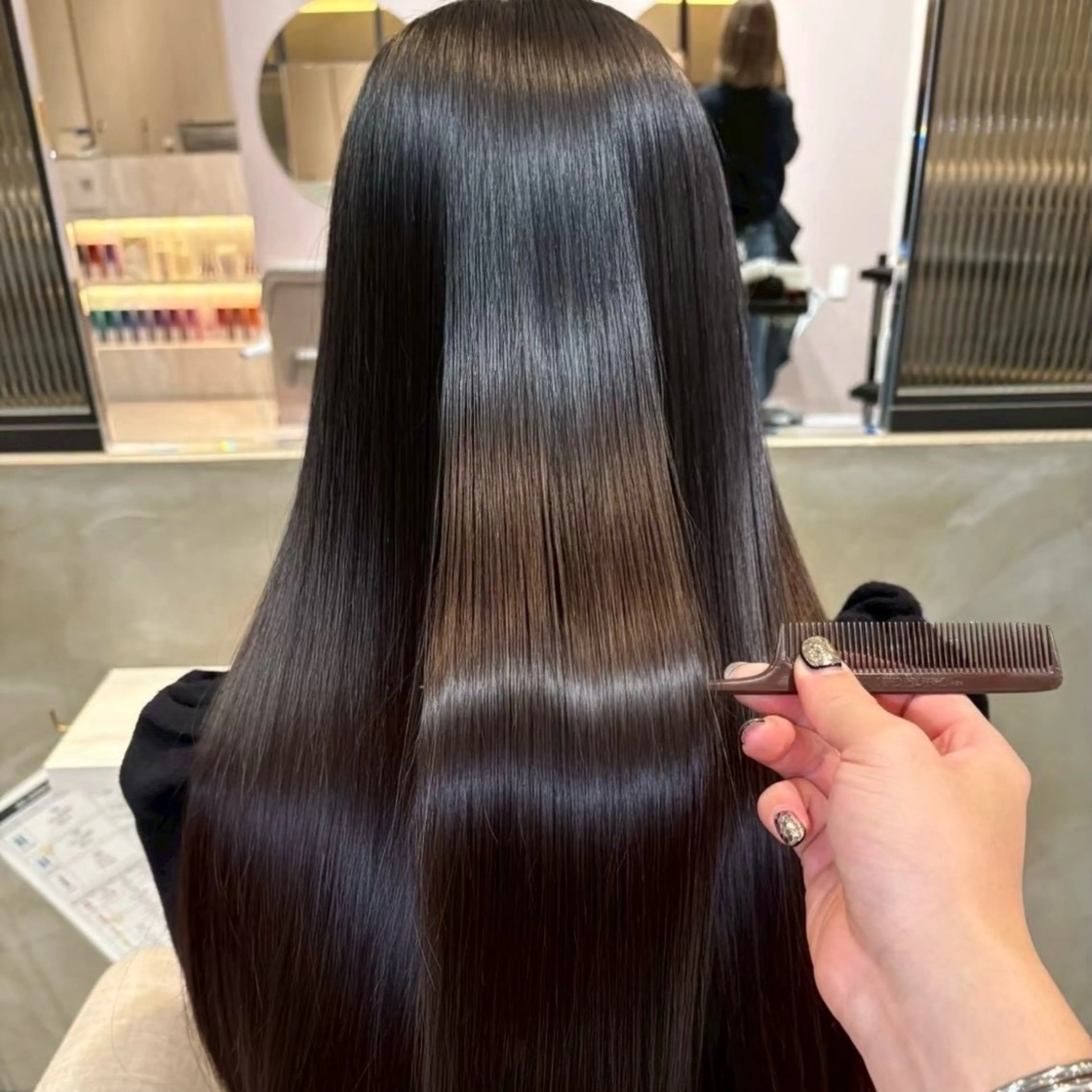 ロング 🖤韓国風カラー🩷 /ツヤ髪✨️ハルカのヘアスタイル
