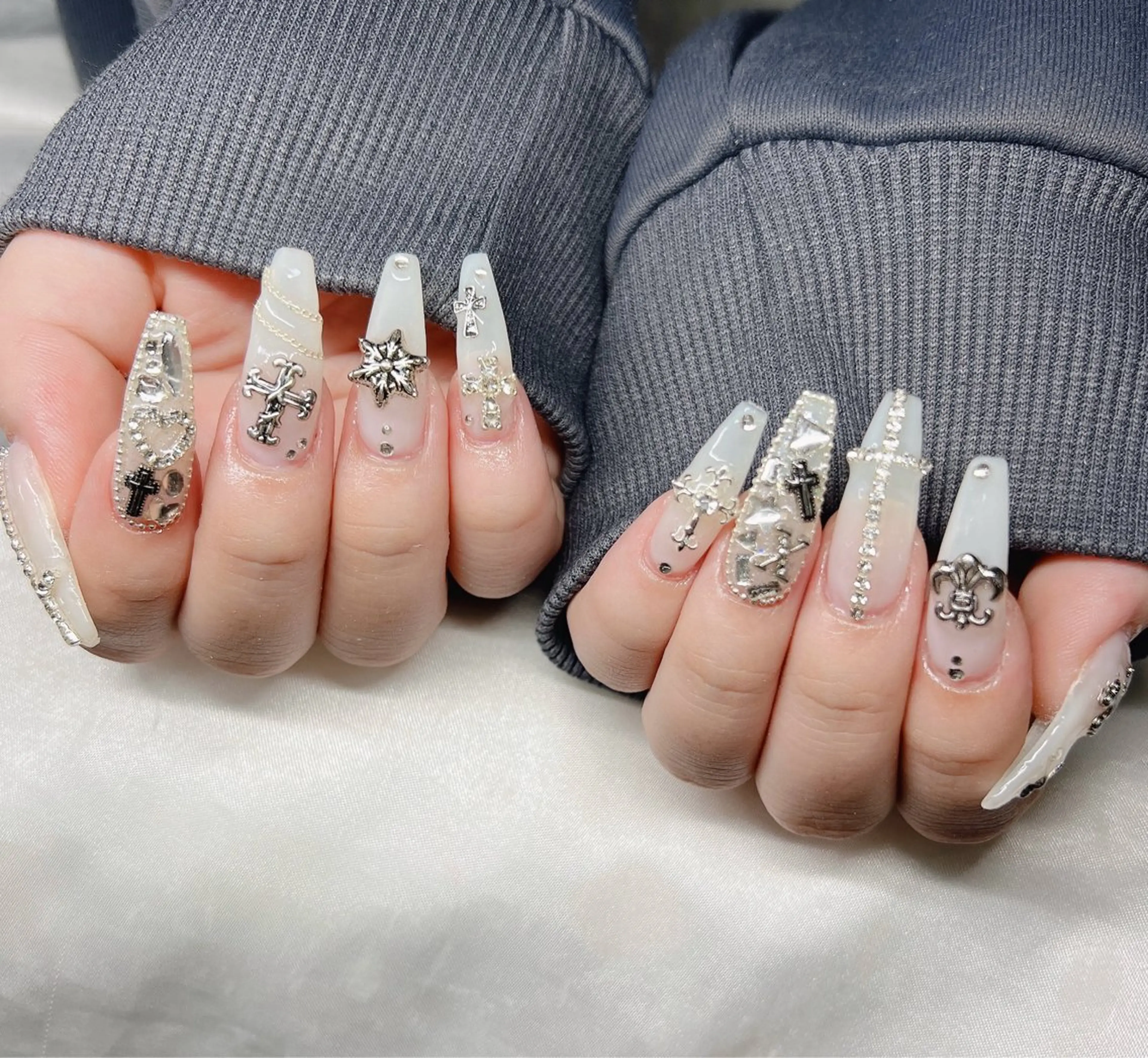 ネイル ハンドネイル Lee Nailsのネイルデザイン