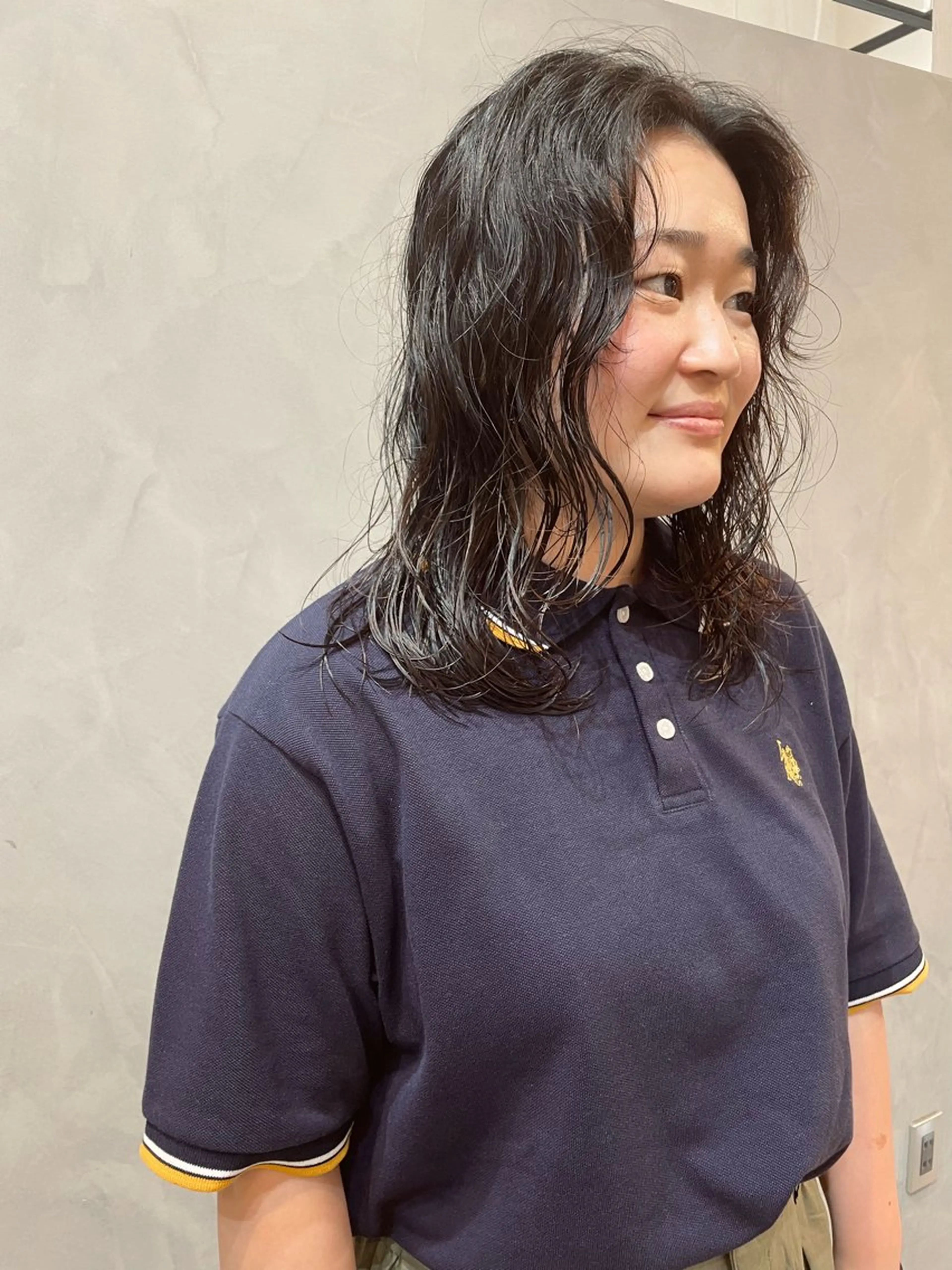 セミロング パーマ Basis 田口豪司のヘアスタイル