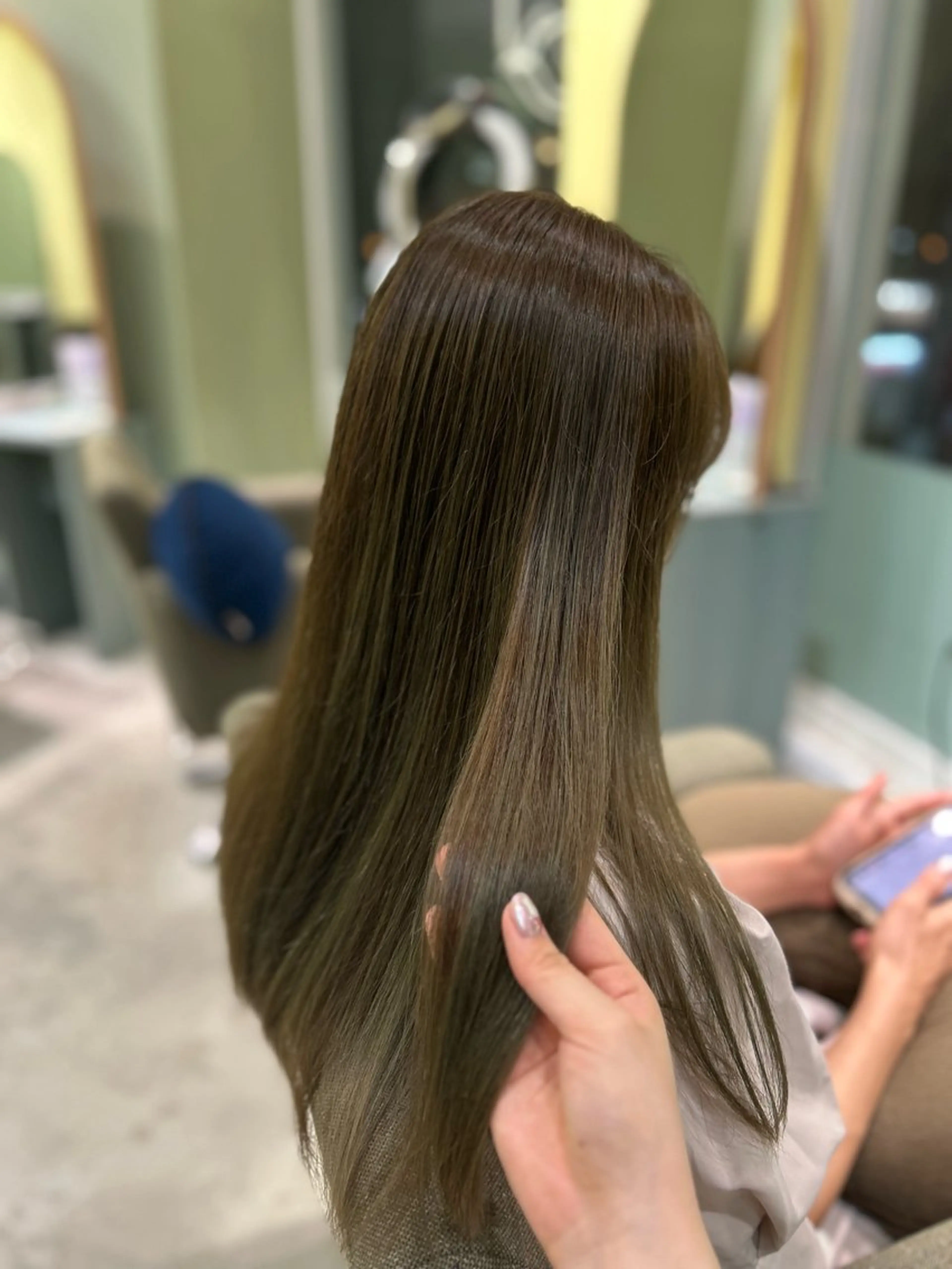 カラー 一條 乃亜のヘアスタイル