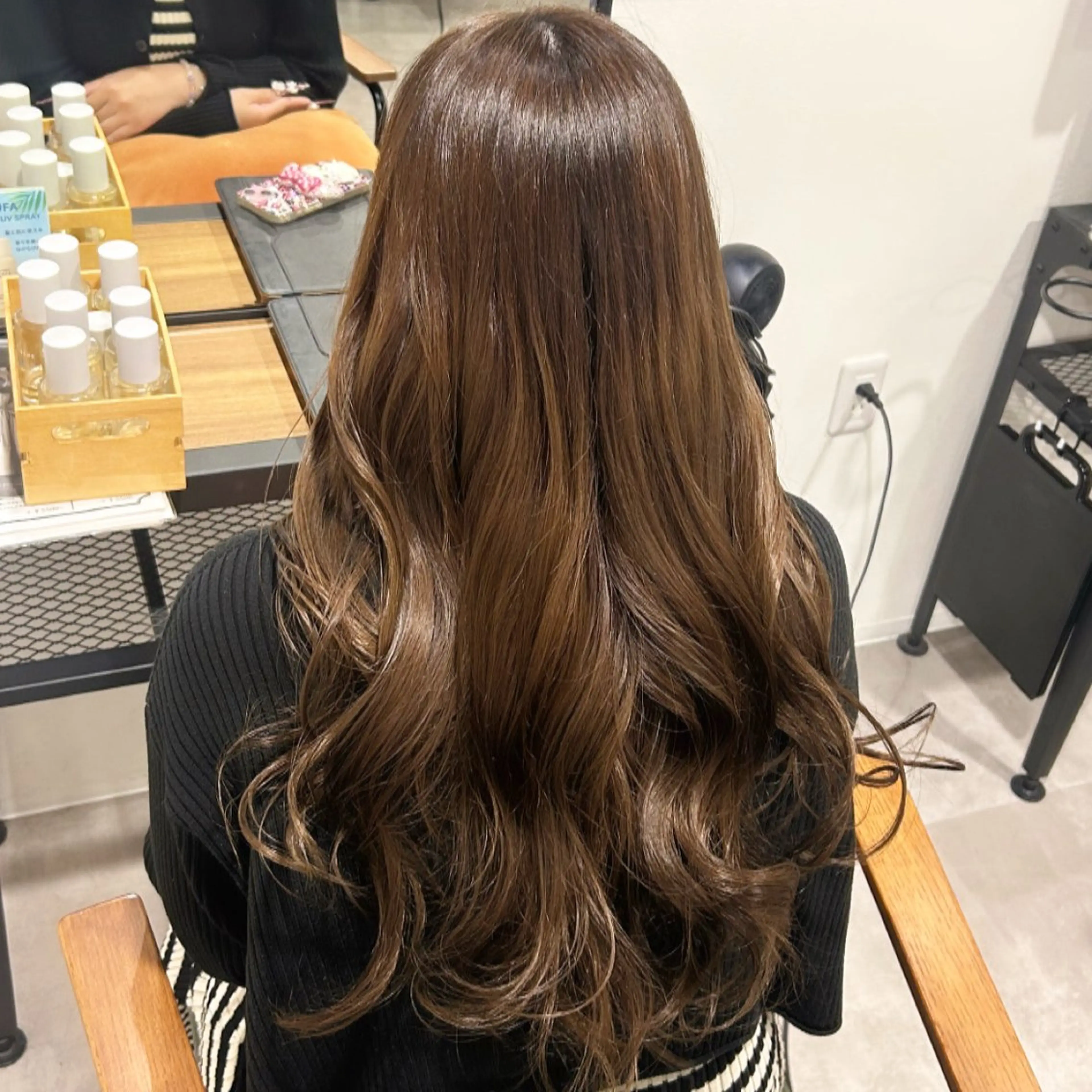 カラー kanae🫧 ｜透明感カラー｜平尾のヘアスタイル