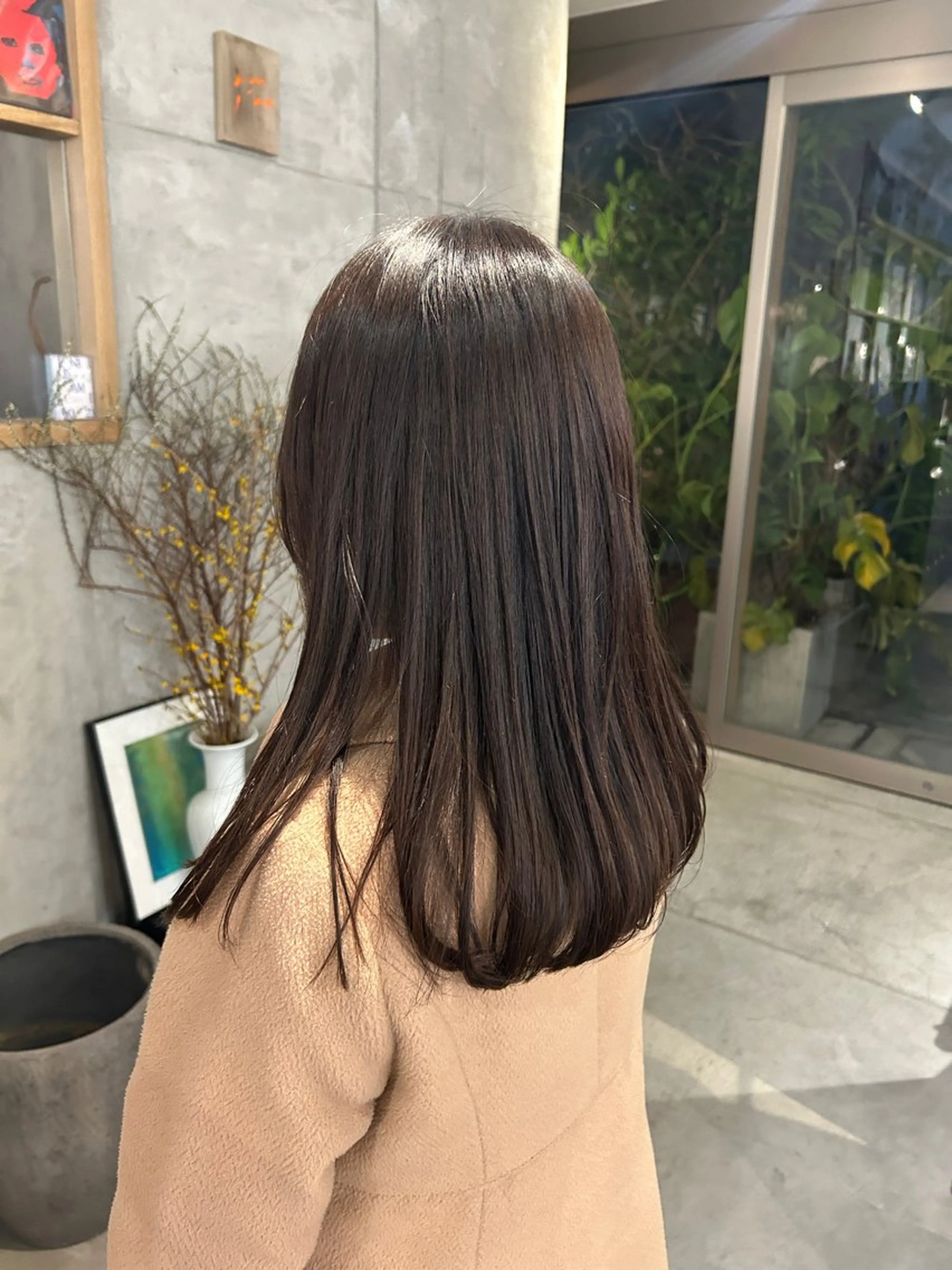 ロング 酸性ストレート ⭐️植田瑠菜⭐️ カラー／縮毛矯正のヘアスタイル