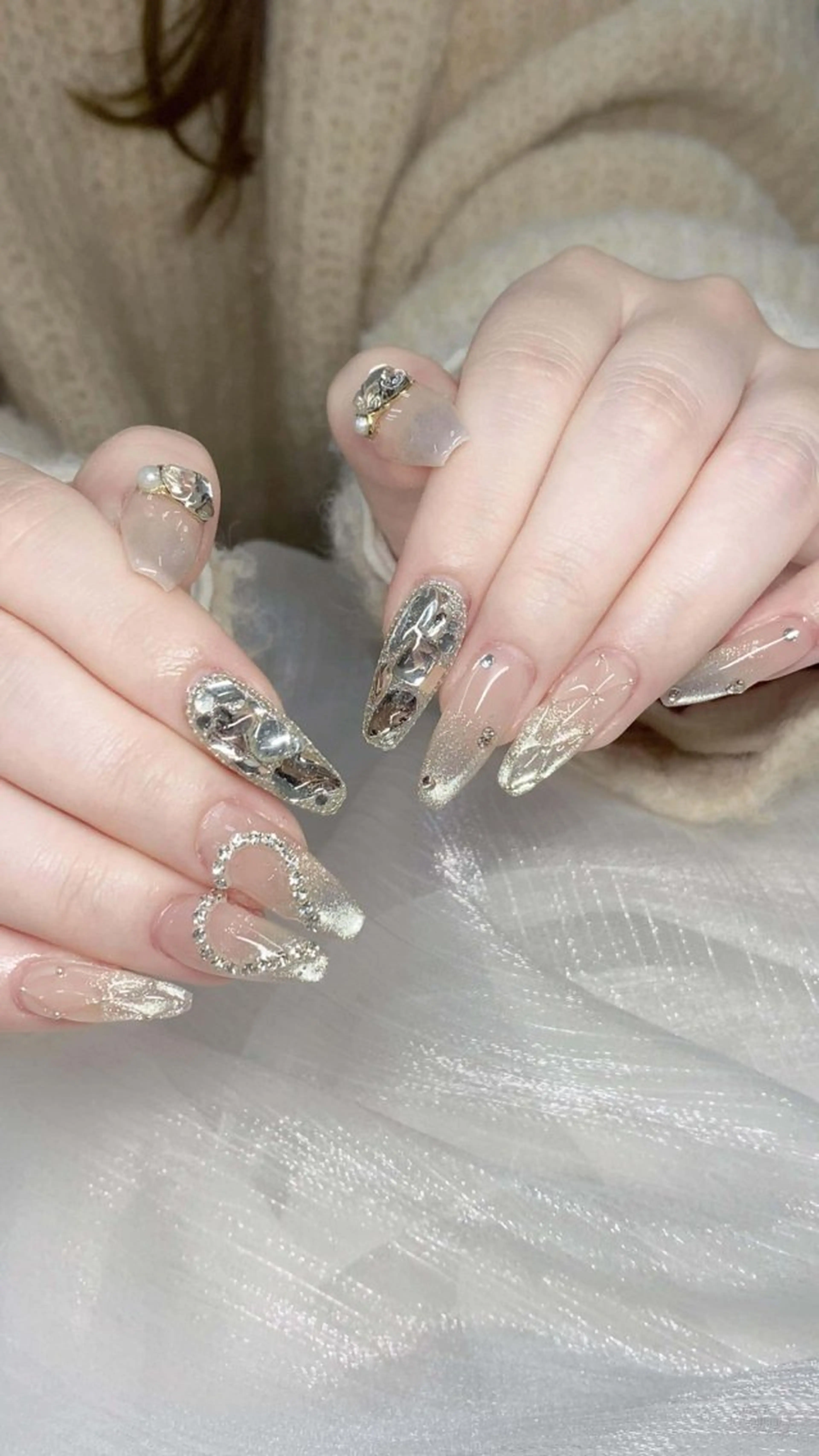 ネイル 成人式 フレンチネイル グラデーション 韓国ネイル マグネットネイル ハンドネイル Squen Nail 【持ち込みOK】のネイルデザイン