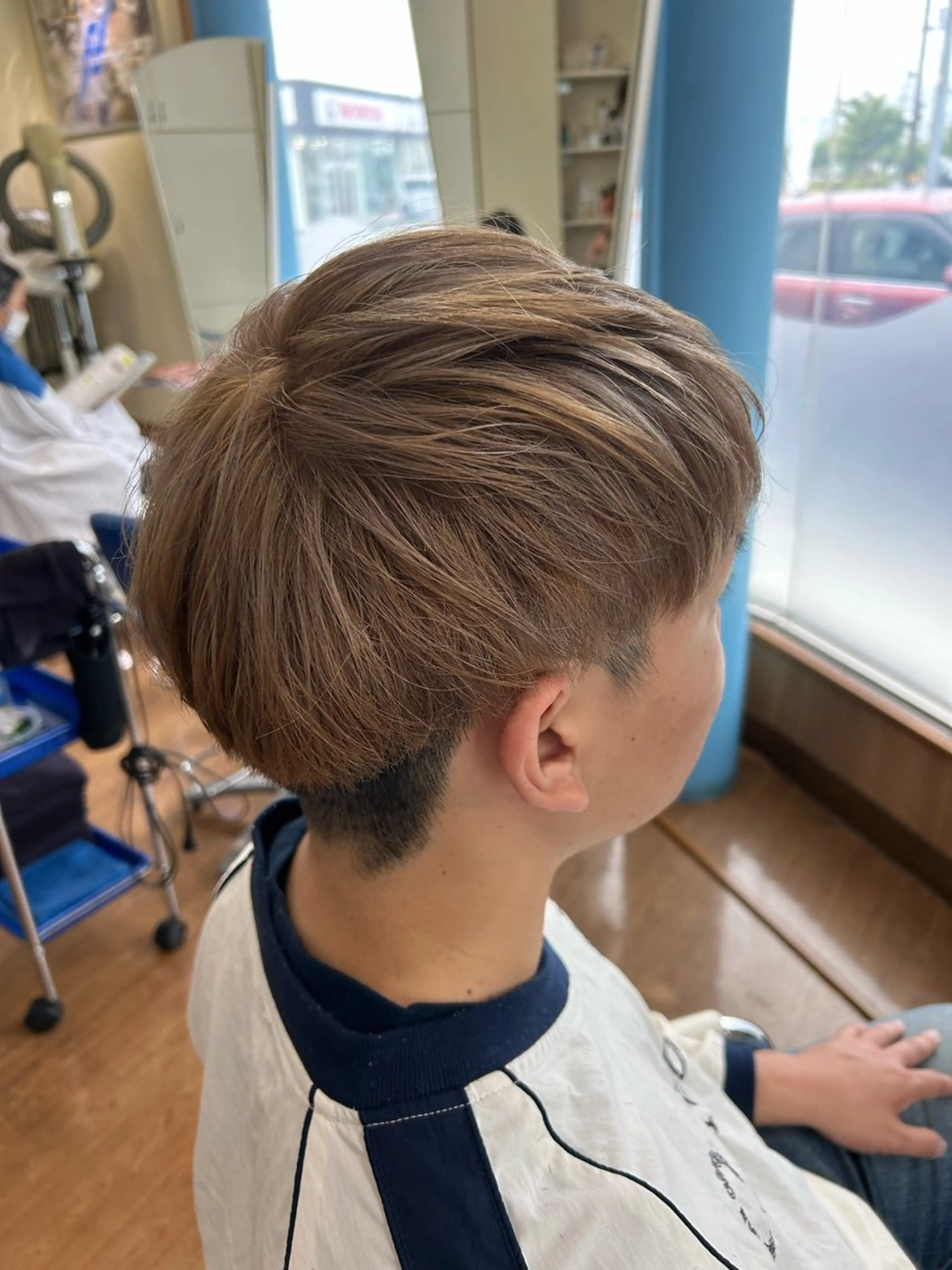 ショート メンズ メンズブリーチ 武井 哉子のヘアスタイル