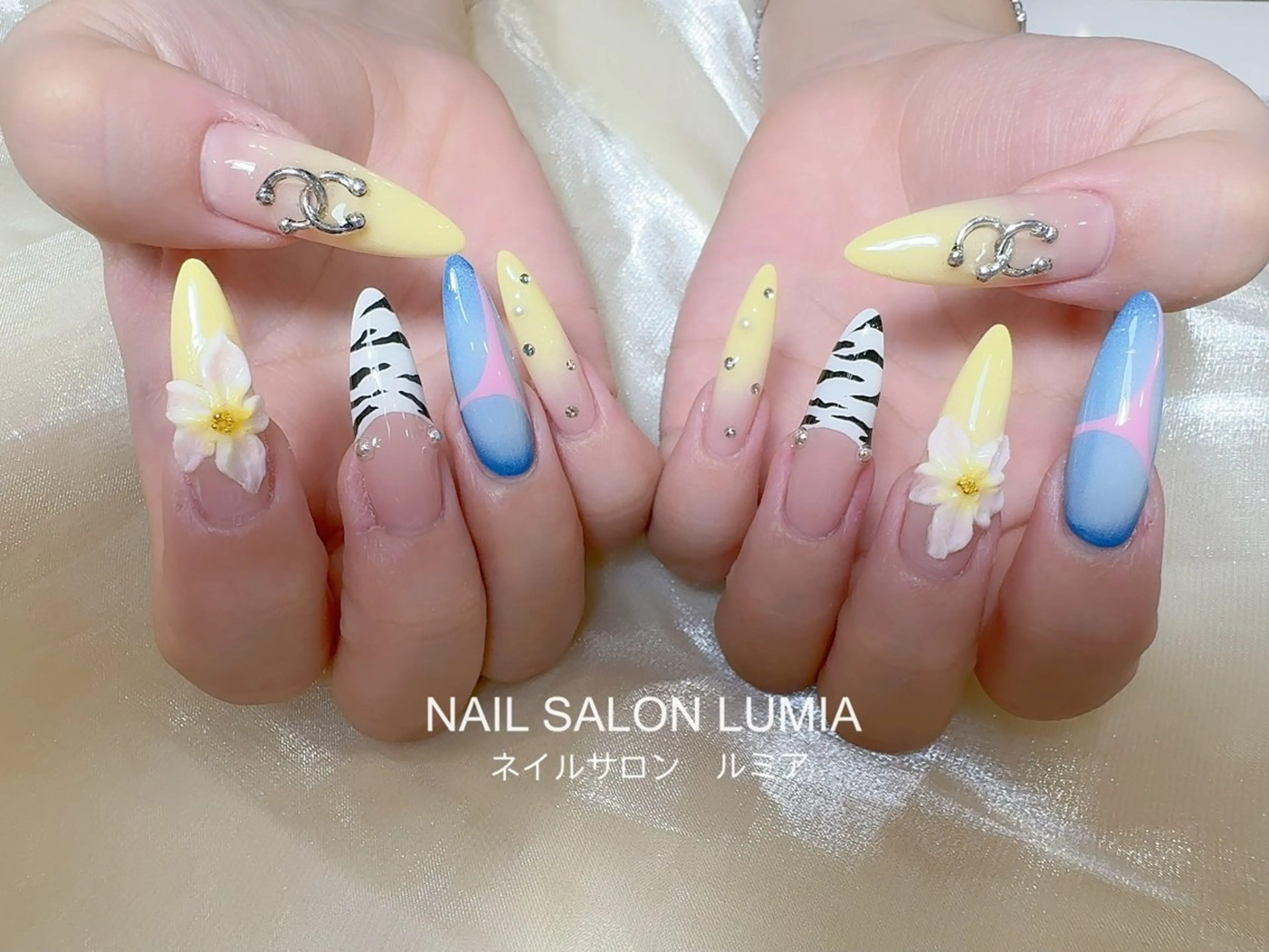 ネイル ハンドネイル ネイルサロン ルミア Lumia 店長のネイルデザイン
