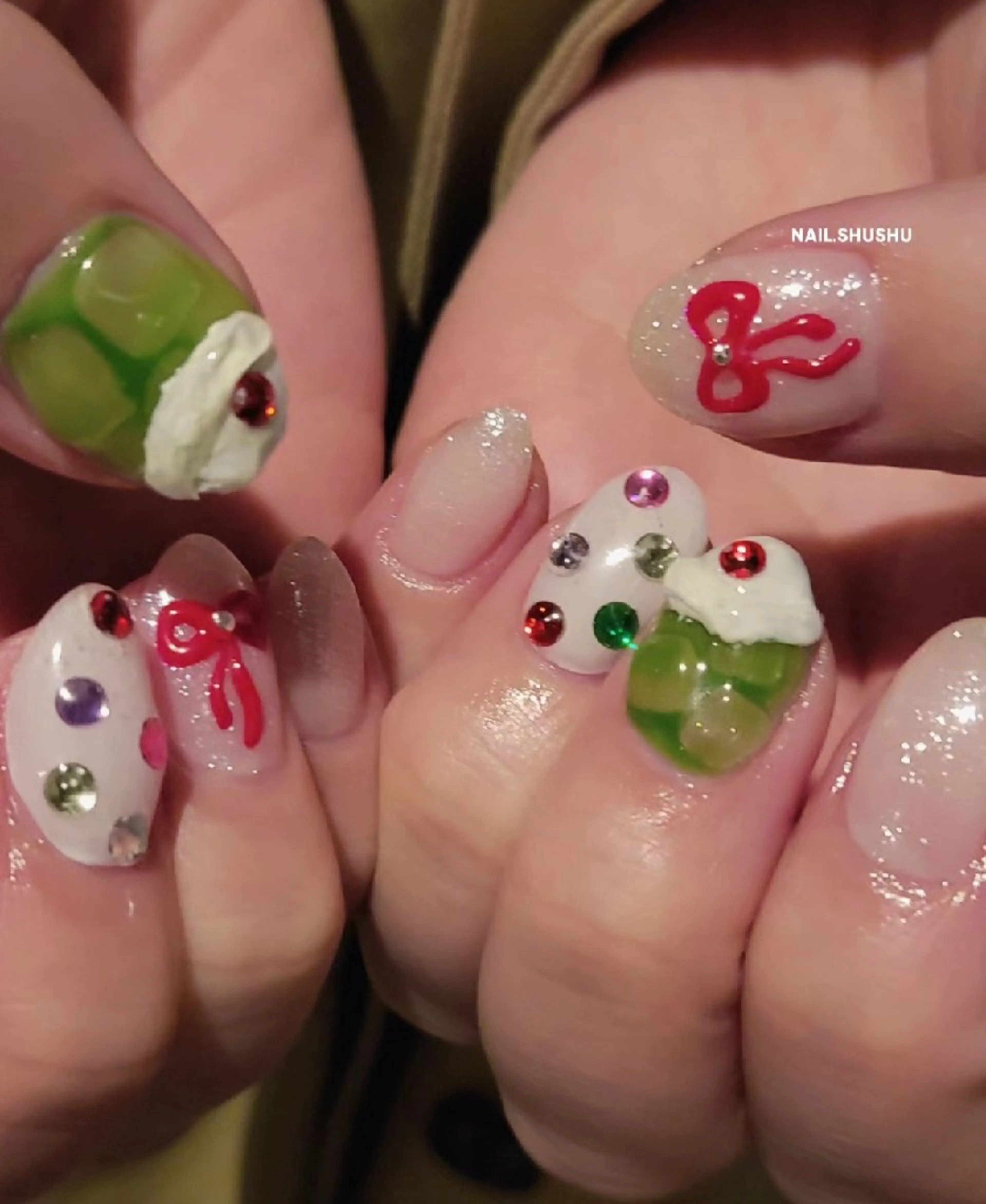 ネイル 持ち込み ニュアンスネイル ワンカラーネイル シンプルネイル 春ネイル ハンドネイル 3dパーツ/流行り 👧shushu❤️のネイルデザイン