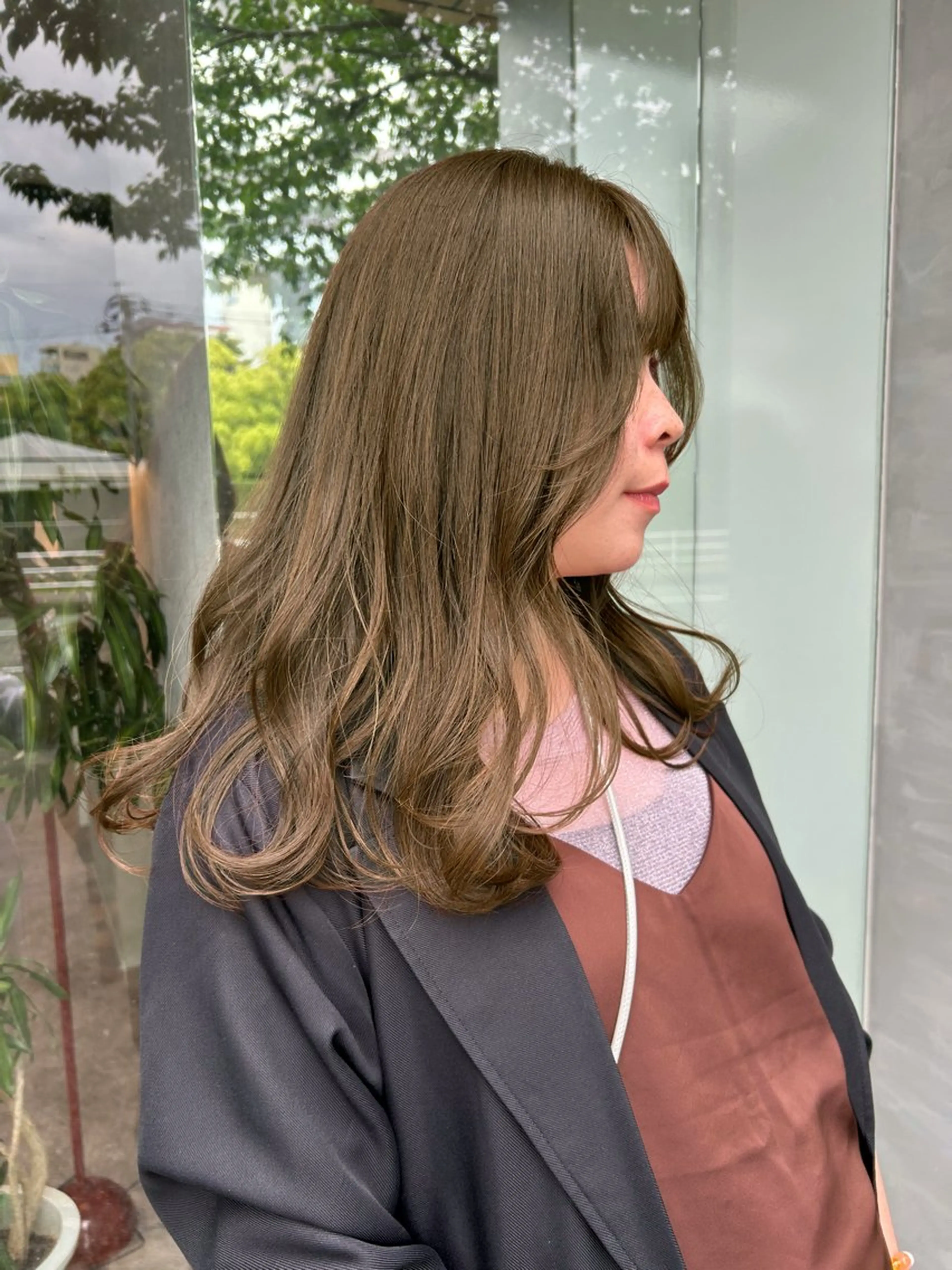 ロング カラー 井手 素子のヘアスタイル