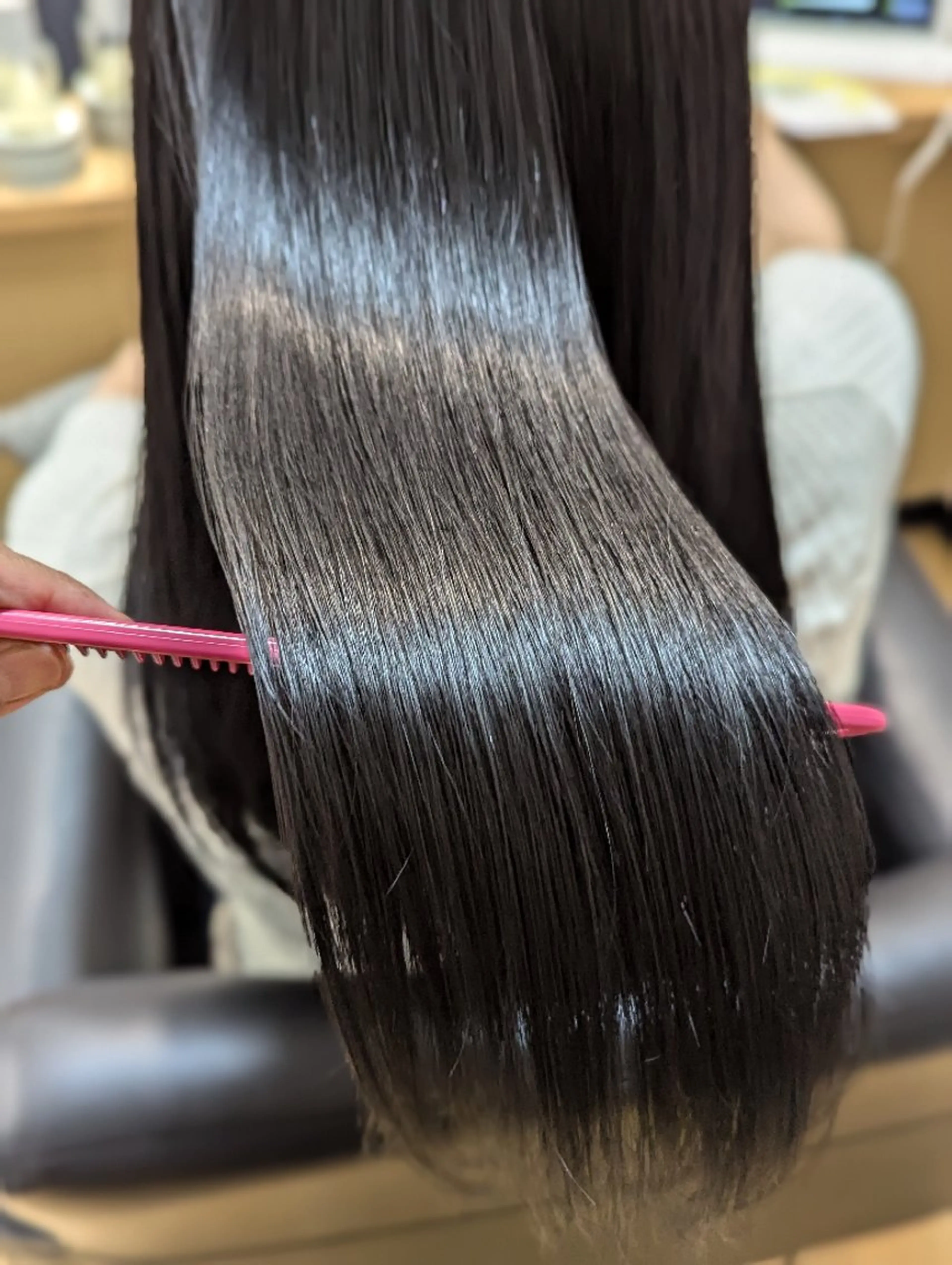 髪質改善トリートメント+カットの写真