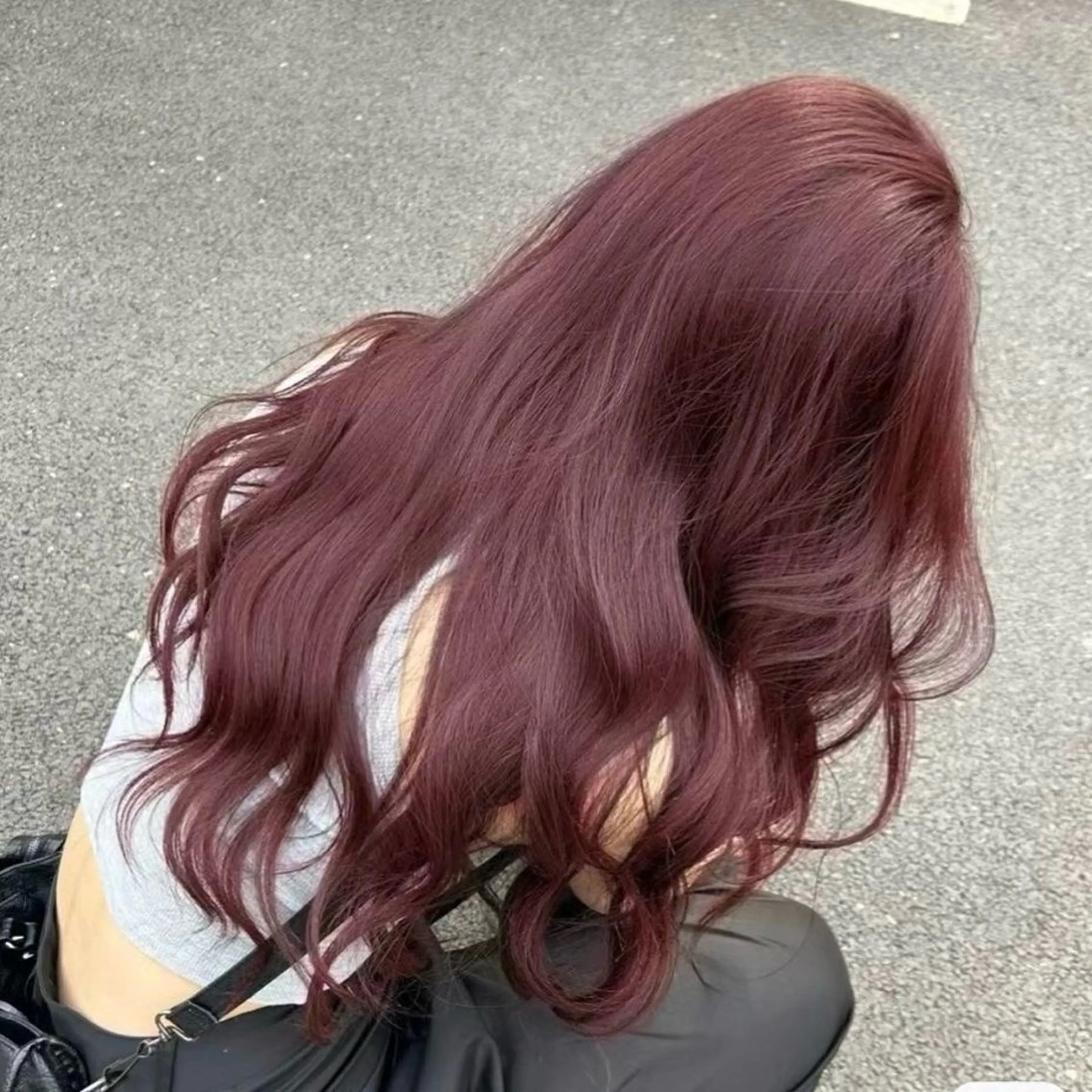 ロング カラー ヘアアレンジ ブリーチ ケアブリーチ 透明感カラー ハイトーンカラー 顔まわりレイヤー nonoka オリーブ/レイヤーのヘアスタイル