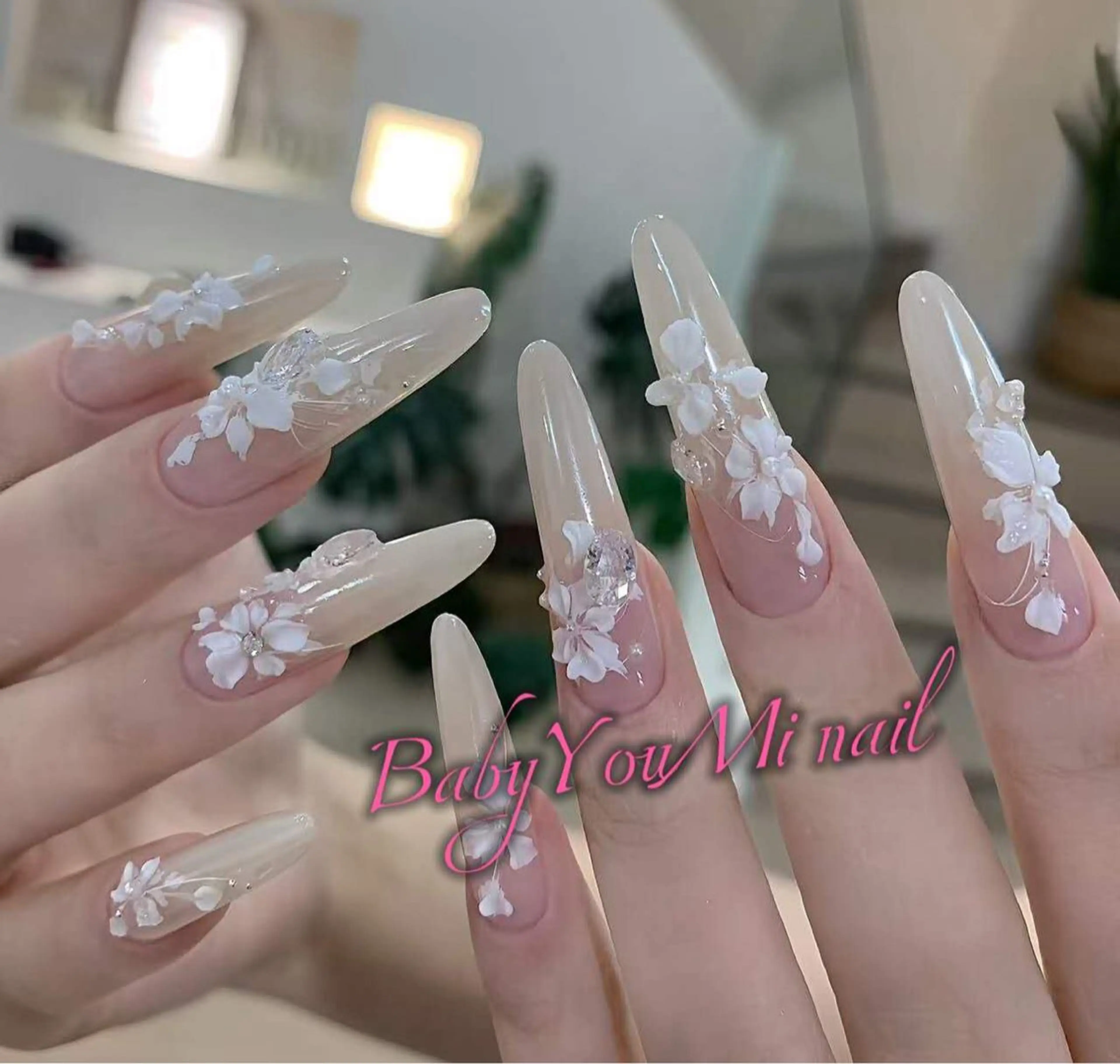ネイル オーロラネイル チークネイル 成人式 フットネイル フレンチネイル ハンドネイル BabyYouMi nailのネイルデザイン