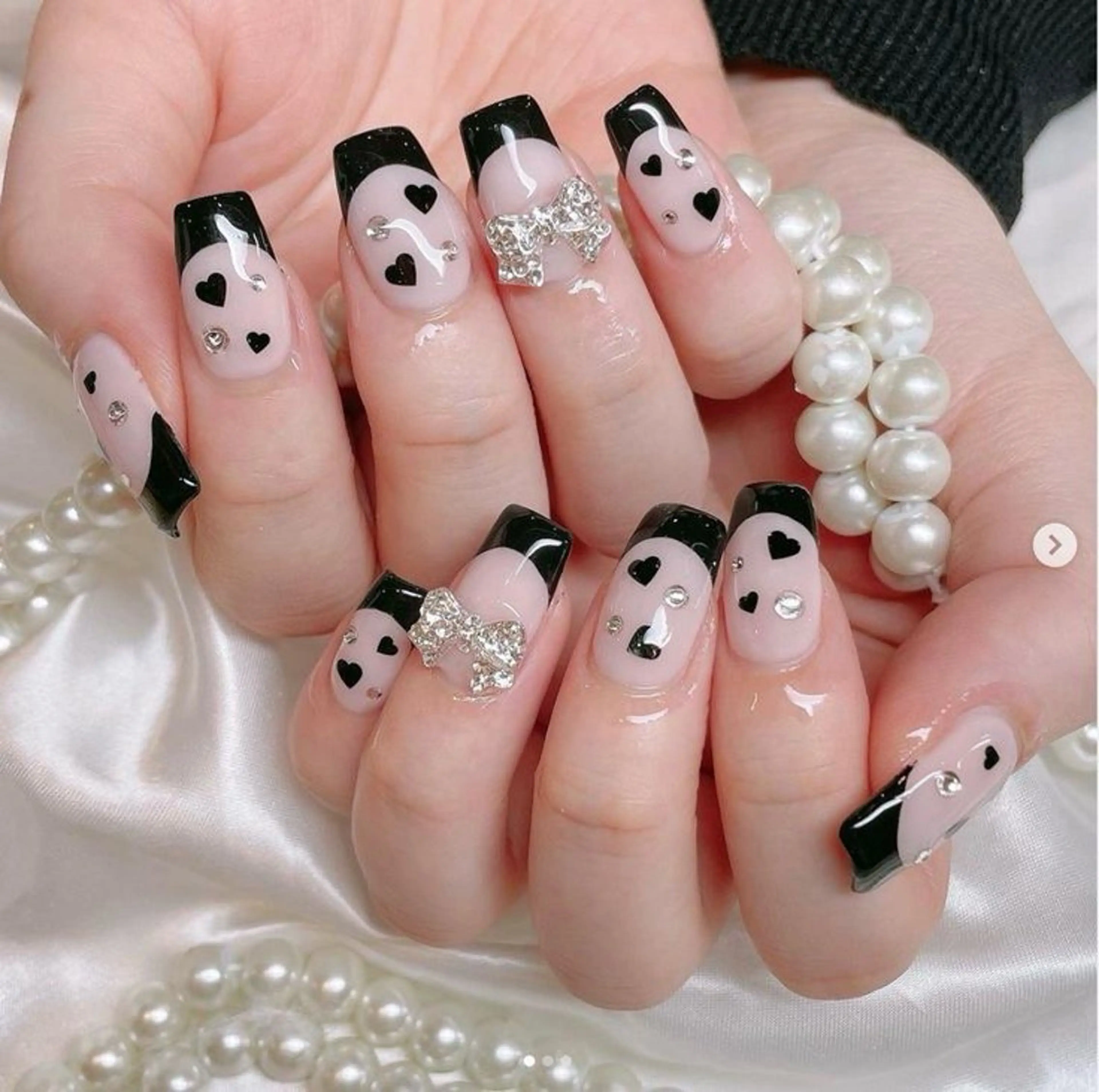 ネイル マグネットネイル ミラーネイル ネイルチップ 冬ネイル Lee Nailsのネイルデザイン