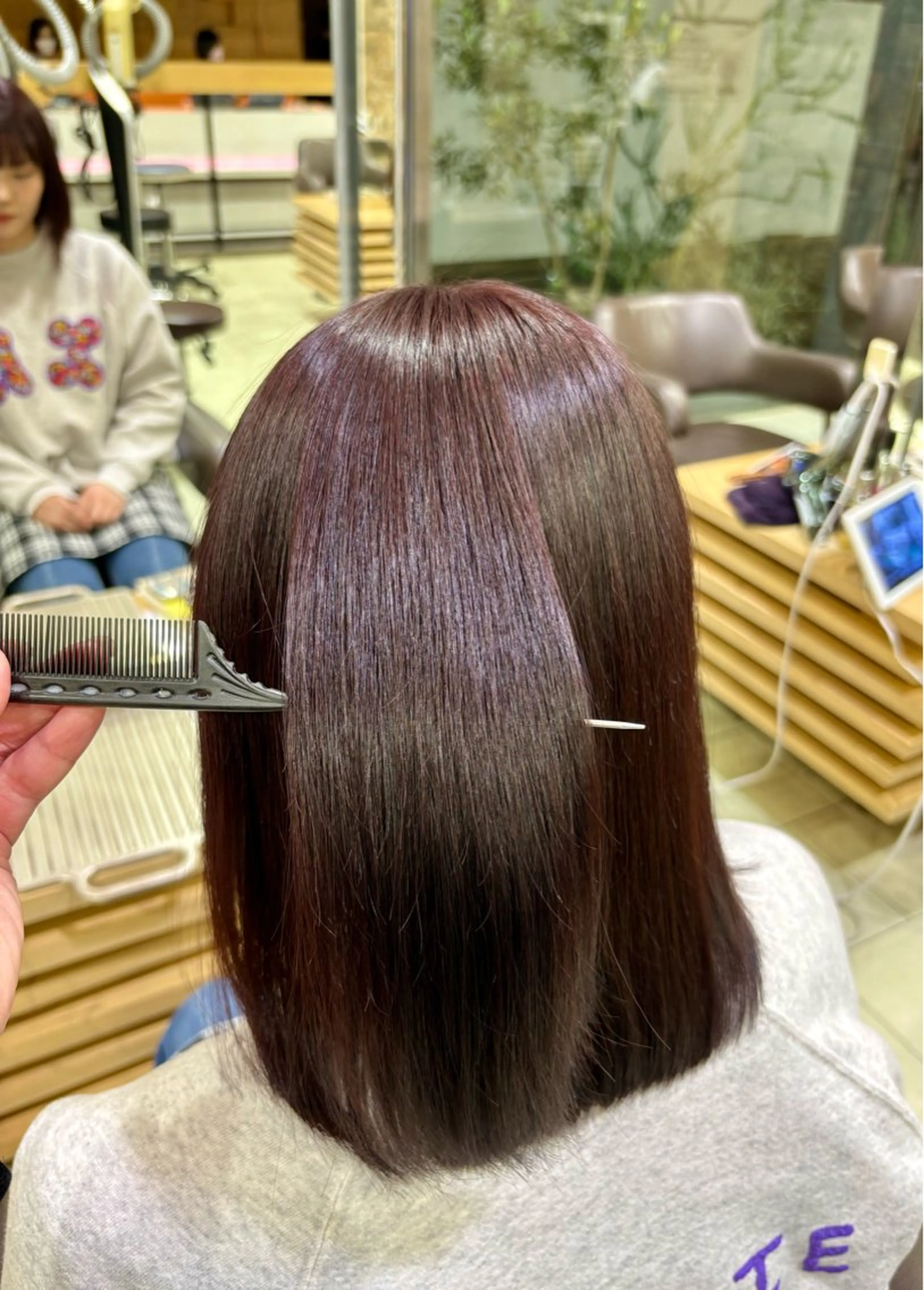 ミディアム カラー ヘアカラー airi🌺カラー /特殊ヘア⛓️🖤のヘアスタイル