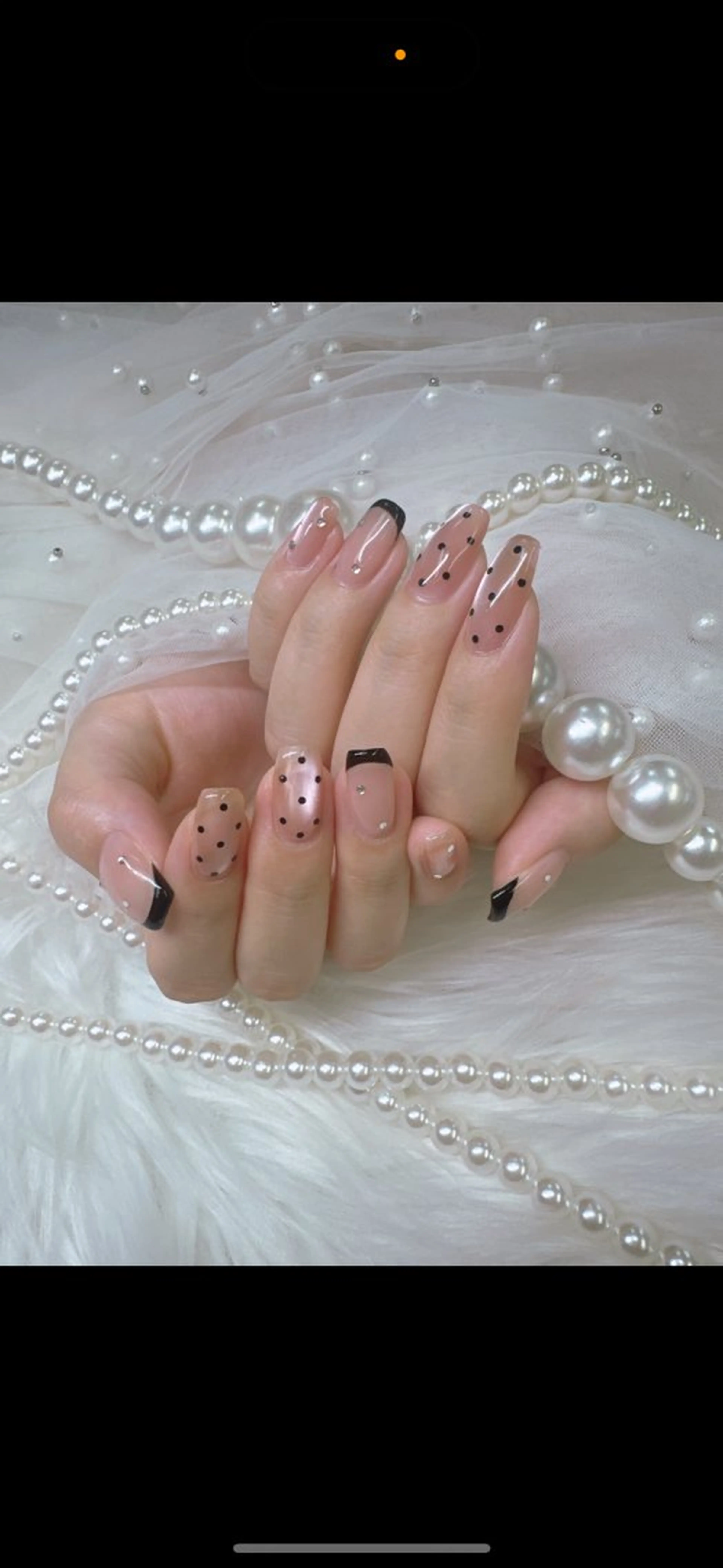 ネイル アートネイル ドット フレンチネイル ガラスフレンチ キラキラネイル ハンドネイル Queeens nailのネイルデザイン