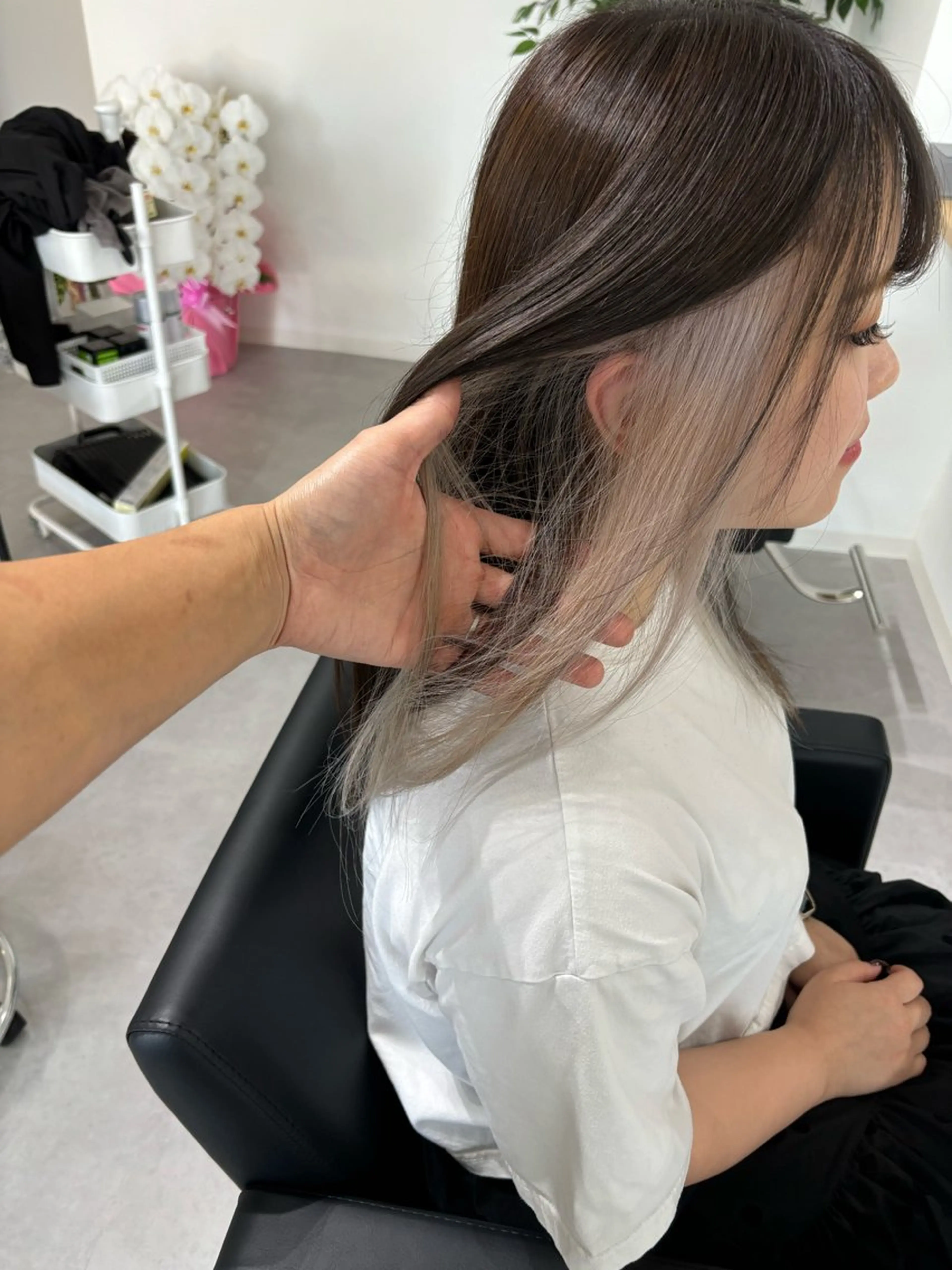 ロング ケアブリーチ 黒瀬有汰のヘアスタイル