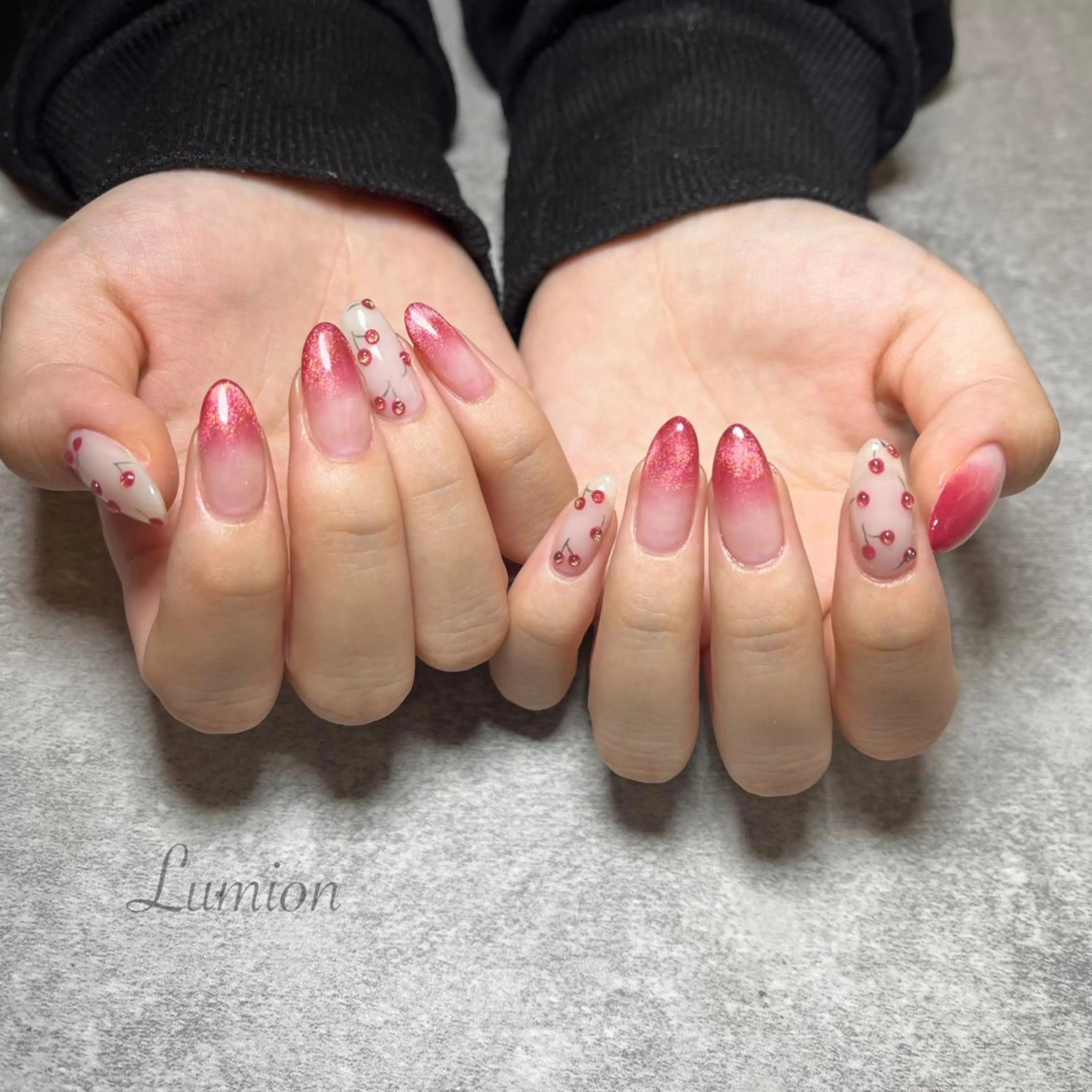 ネイル マグネットネイル nailroom Lumionのネイルデザイン