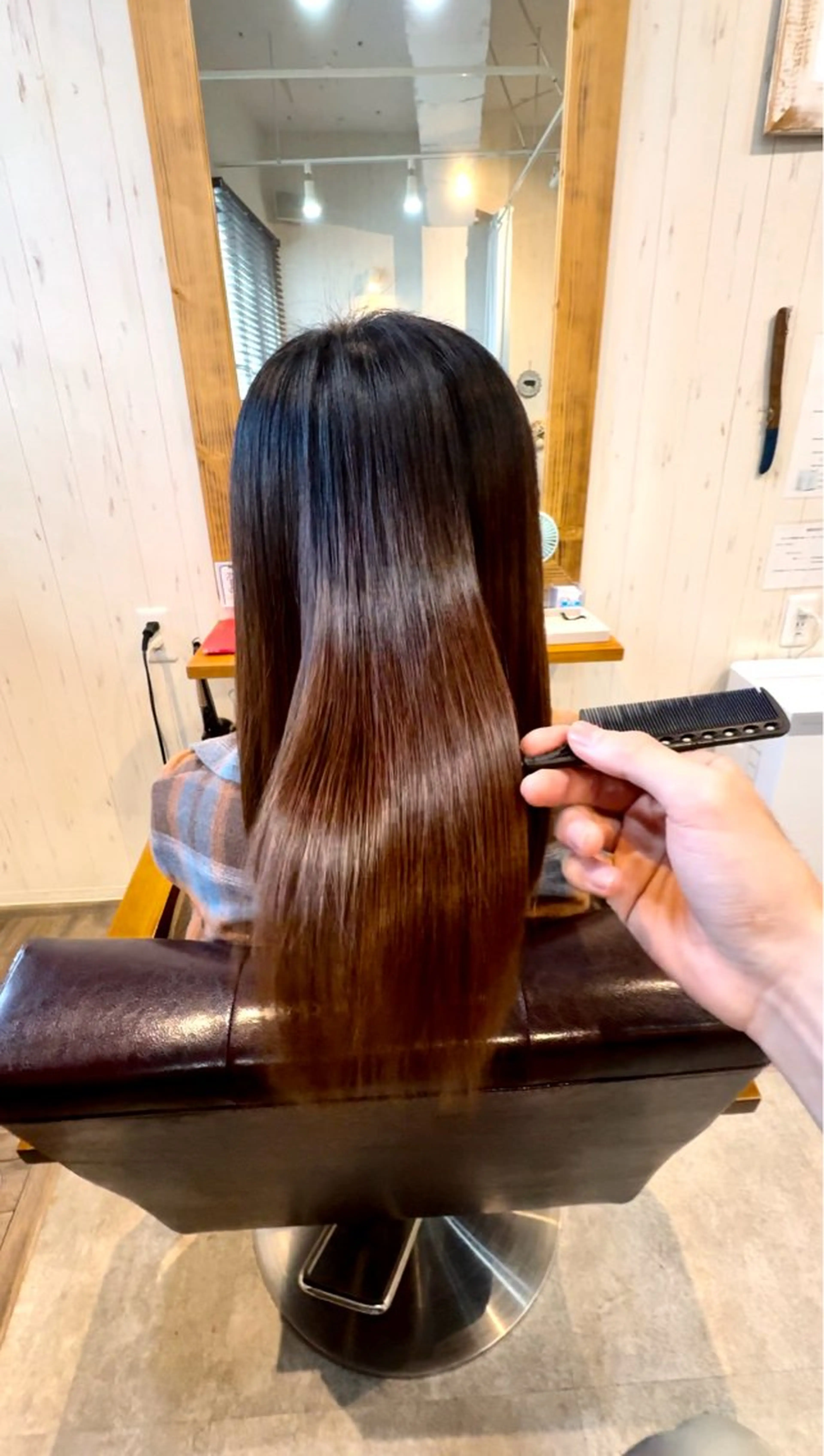 セミロング カット 縮毛矯正 トリートメント 小阪 将司のヘアスタイル