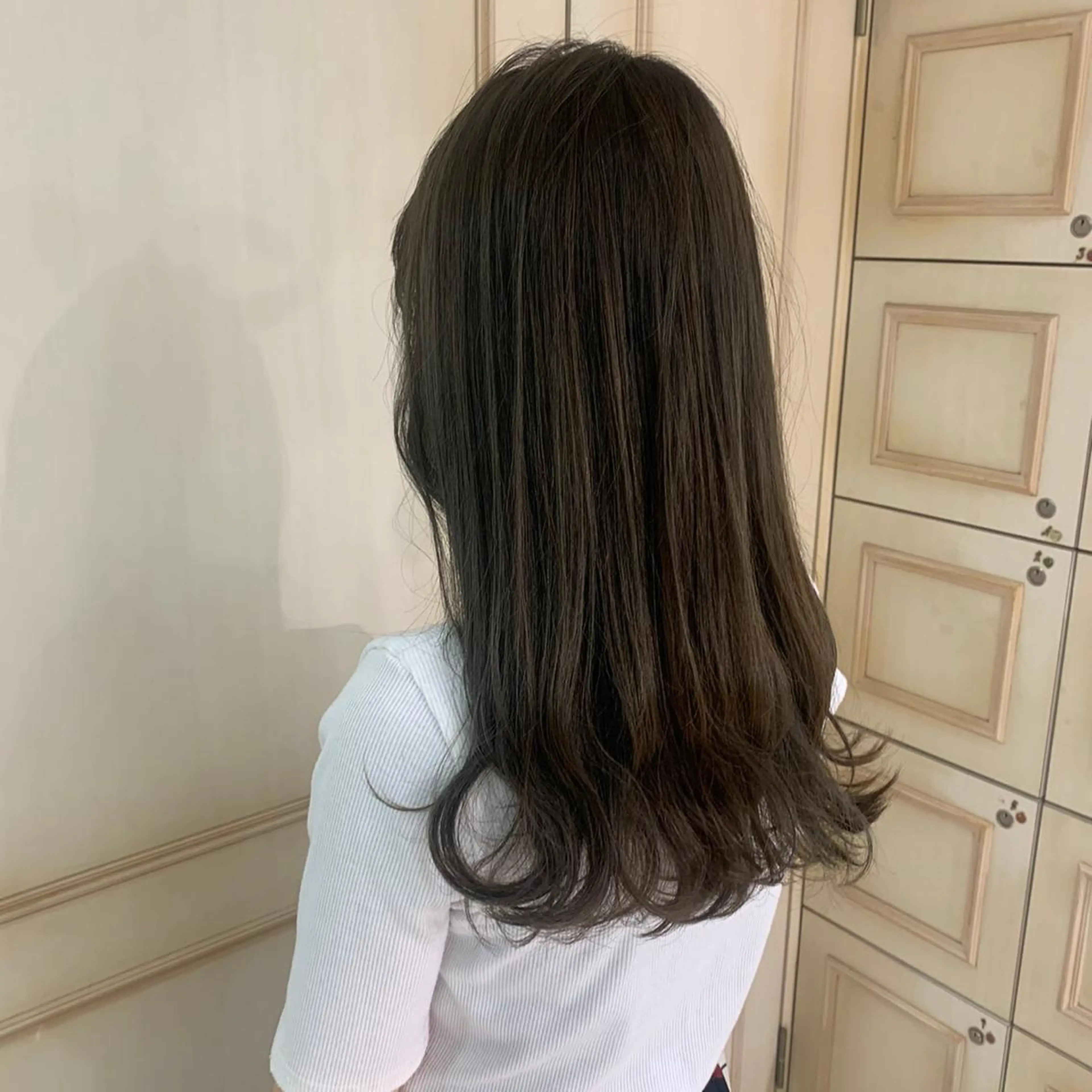 カラー ヘアアレンジ 海外レイヤー鯉渕 【海外風メンズも◎】のヘアスタイル