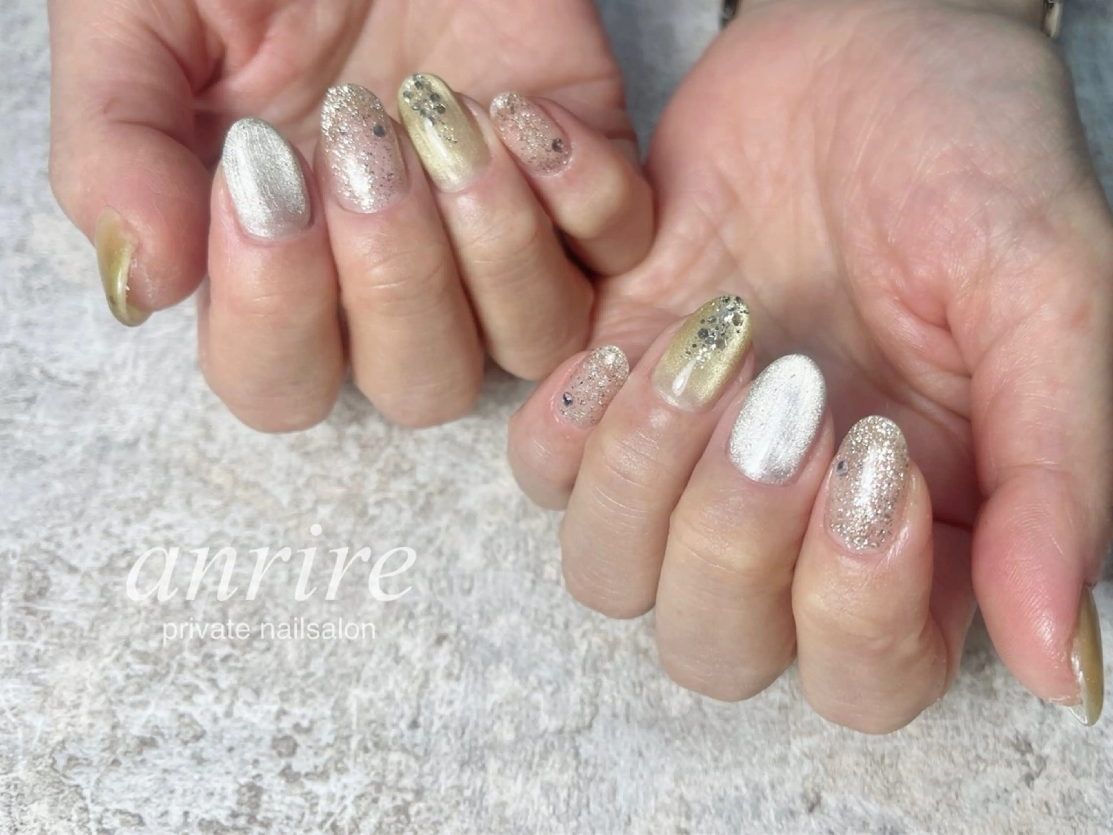 ネイル ジェルネイル グリーン キラキラネイル ラメ(グリッター) マグネットネイル ハンドネイル nailsalon anrireのネイルデザイン