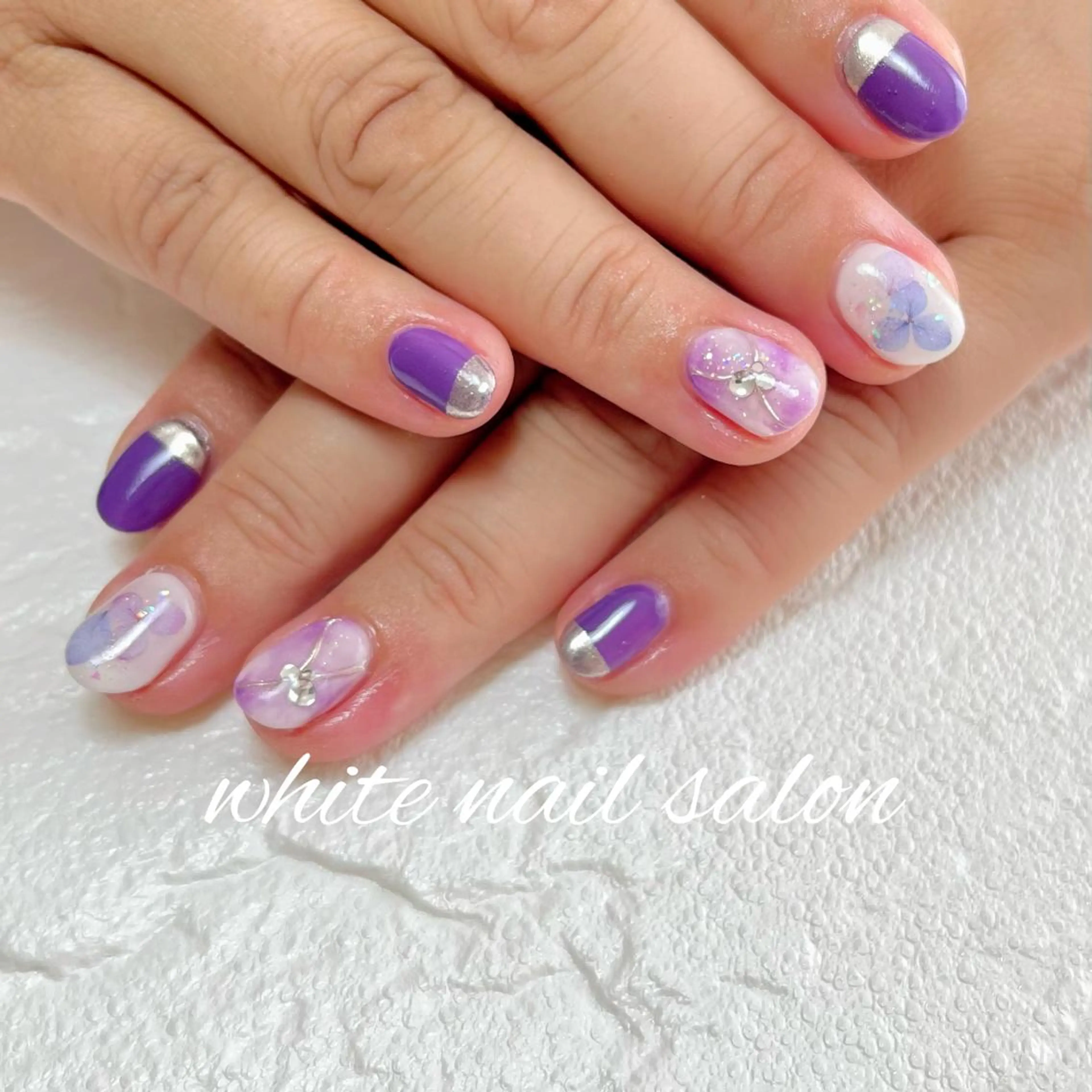 ネイル フットネイル ジェルネイル ハードジェル ラメ(グリッター) 持ち込み ハンドネイル white nail salonのネイルデザイン