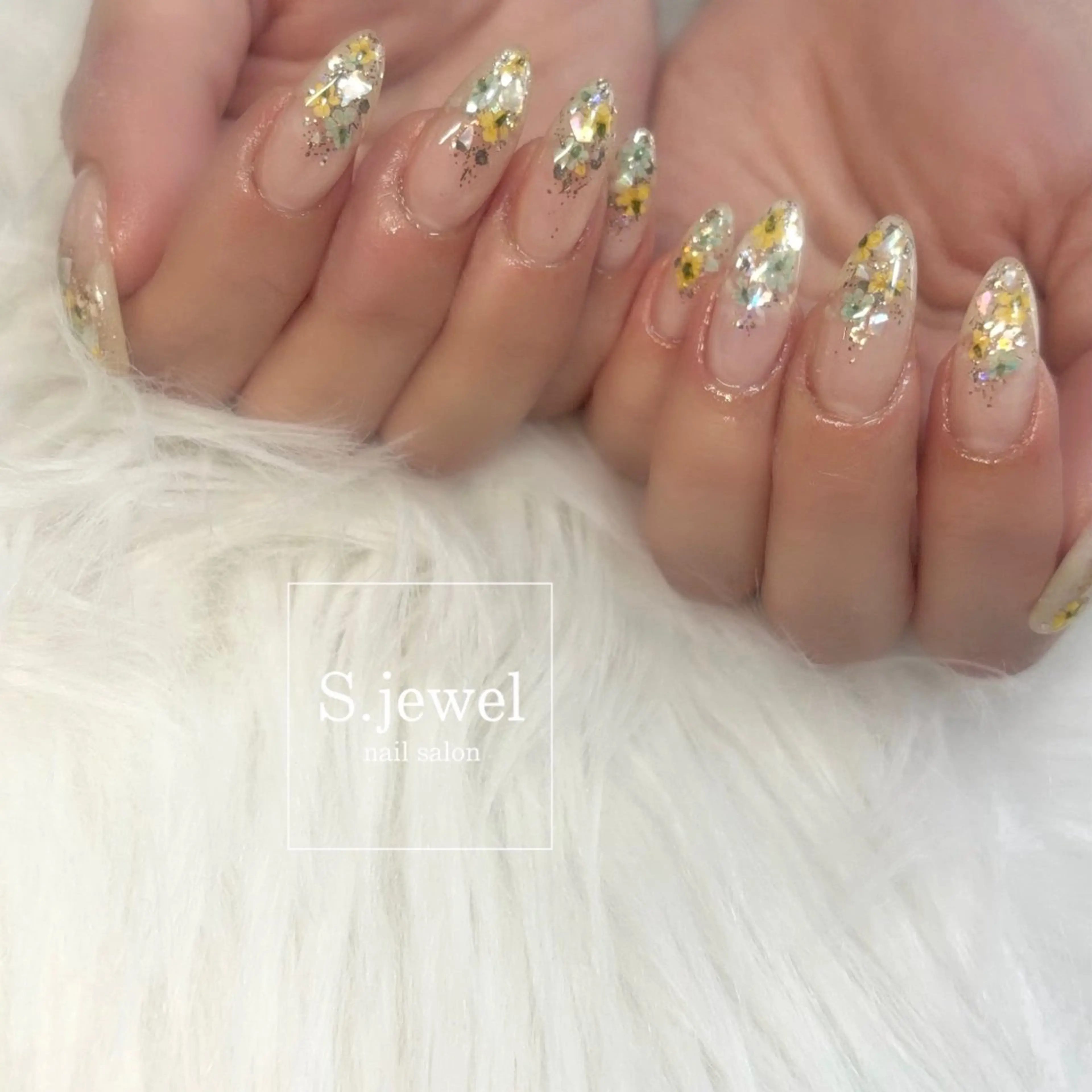 ネイル S. JEWELのネイルデザイン