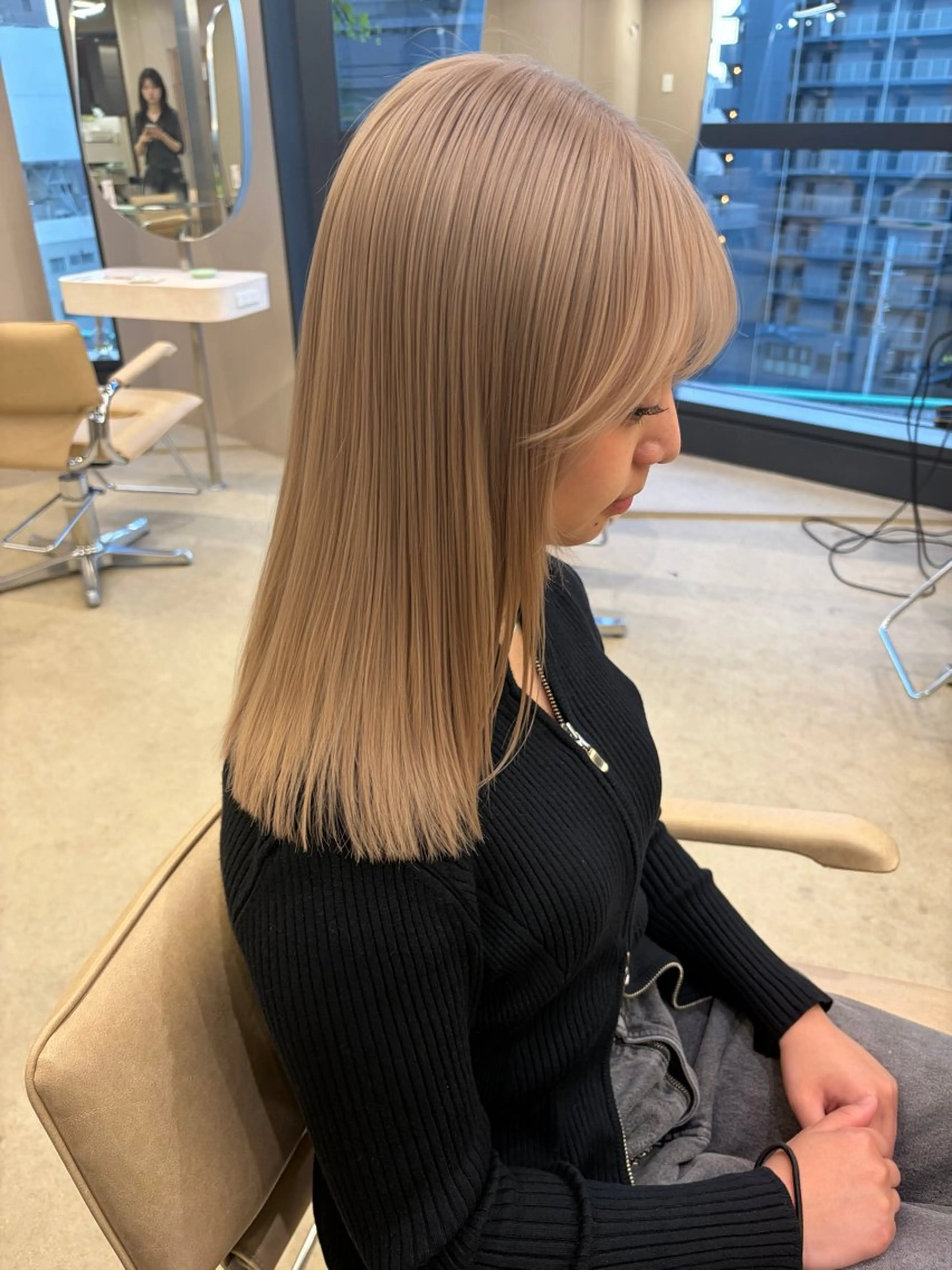 ミディアム ヘアカラー 💛ブリーチカラー /ブリーチ縮毛💛のヘアスタイル