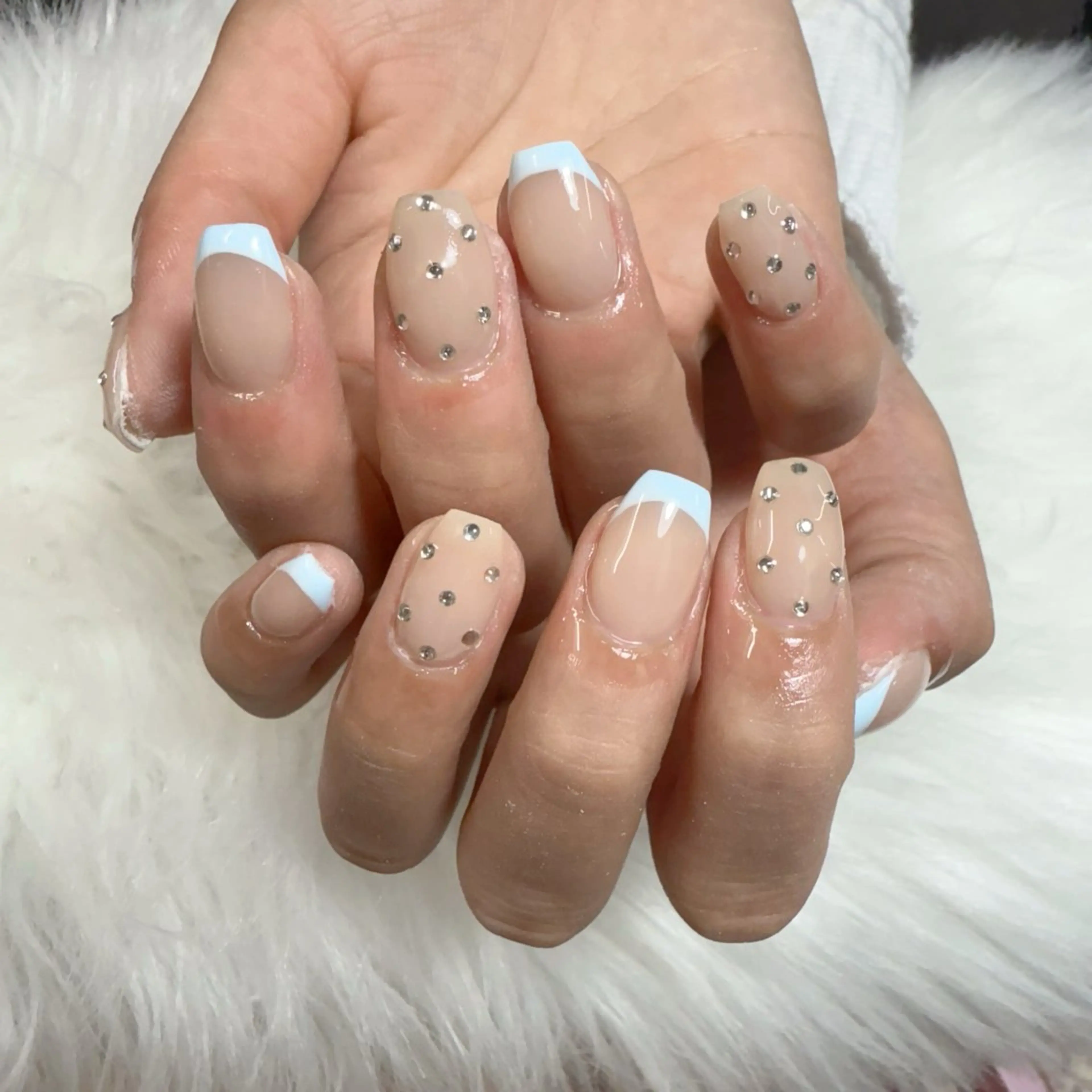 ネイル ハンドネイル 🎀nana🫧 ワンホンネイル🎀のネイルデザイン