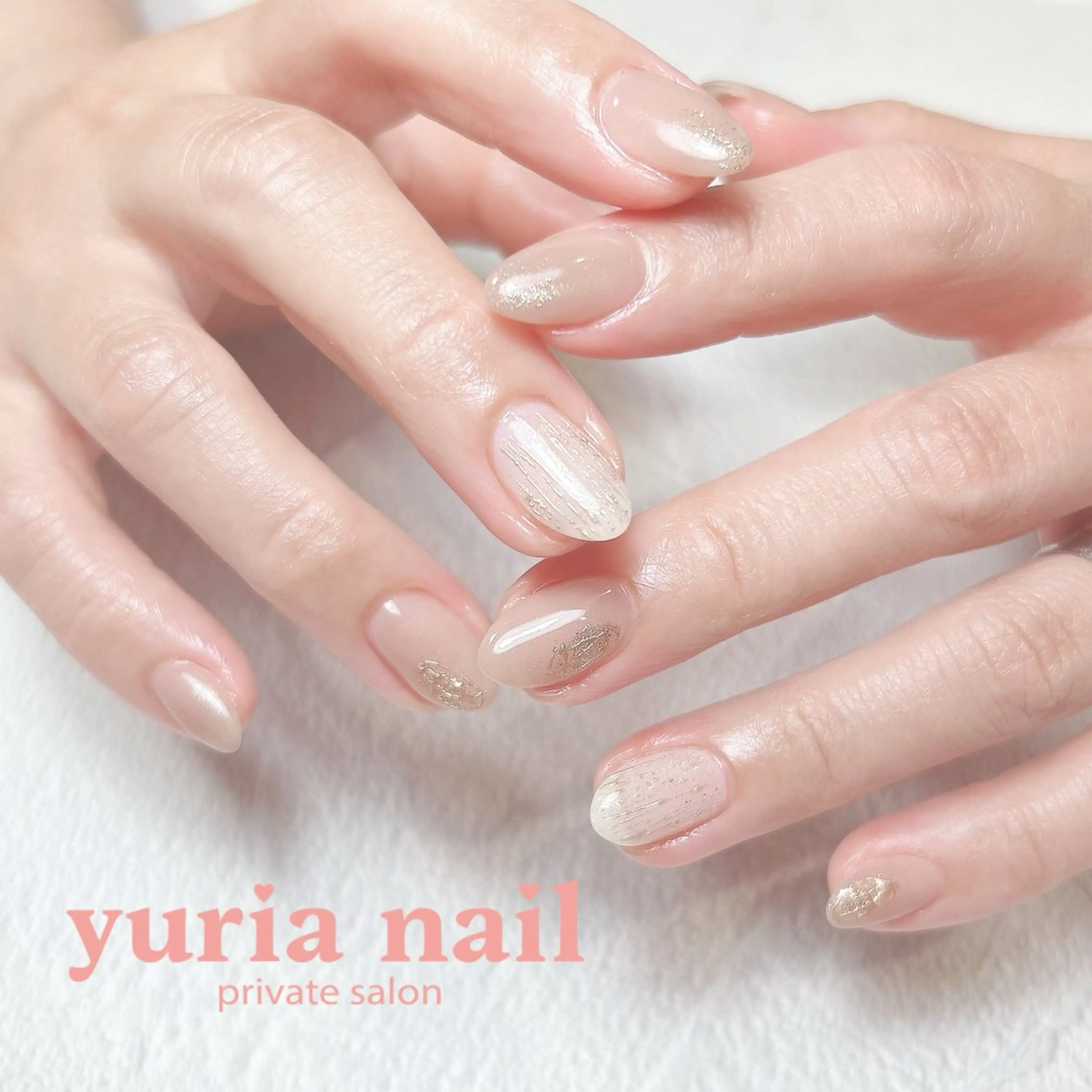 ネイル ジェルネイル 持ち込み ニュアンスネイル ホワイト ハンドネイル 小林 ゆりあのネイルデザイン