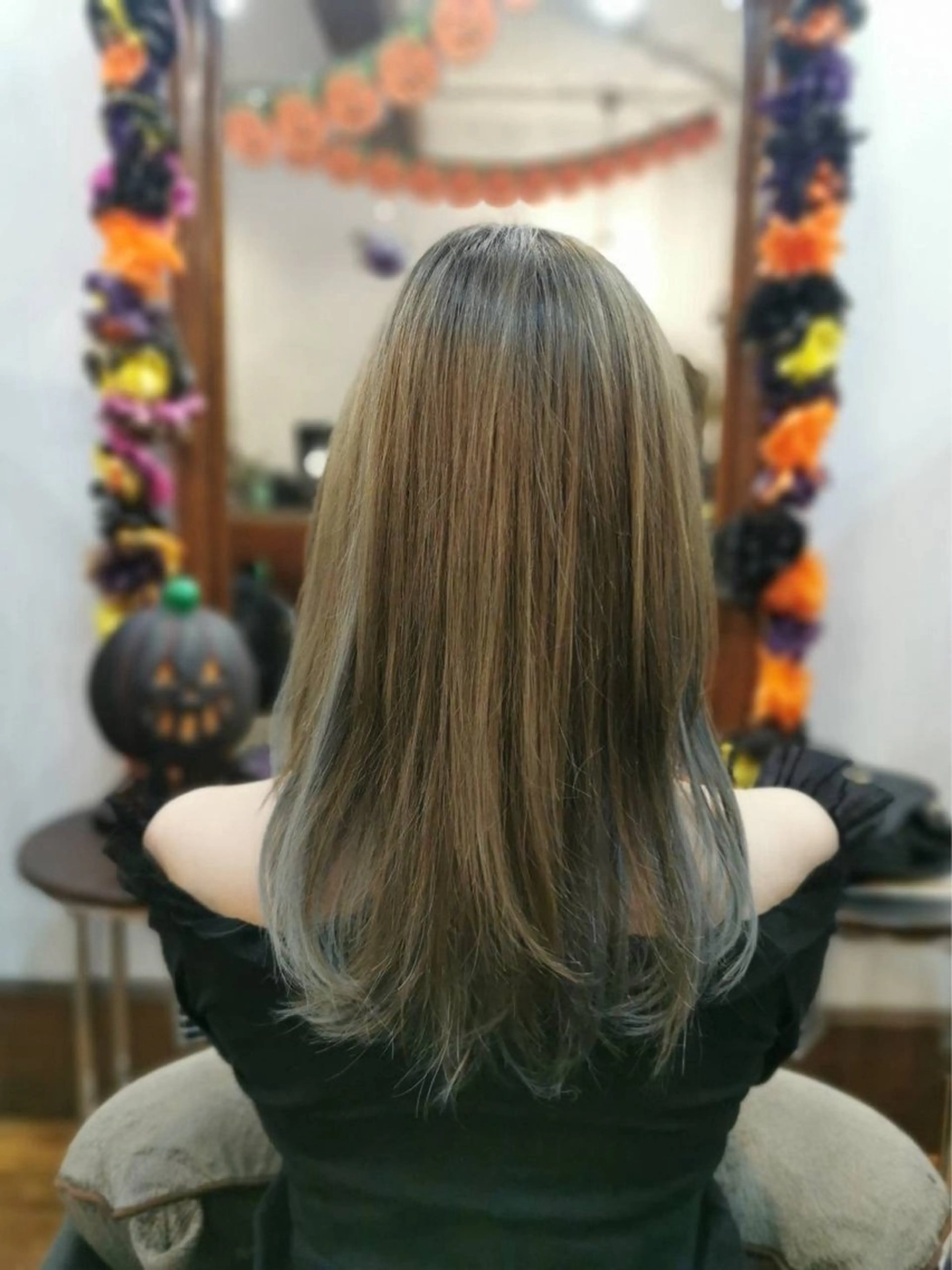 ロング 上間 洋子のヘアスタイル