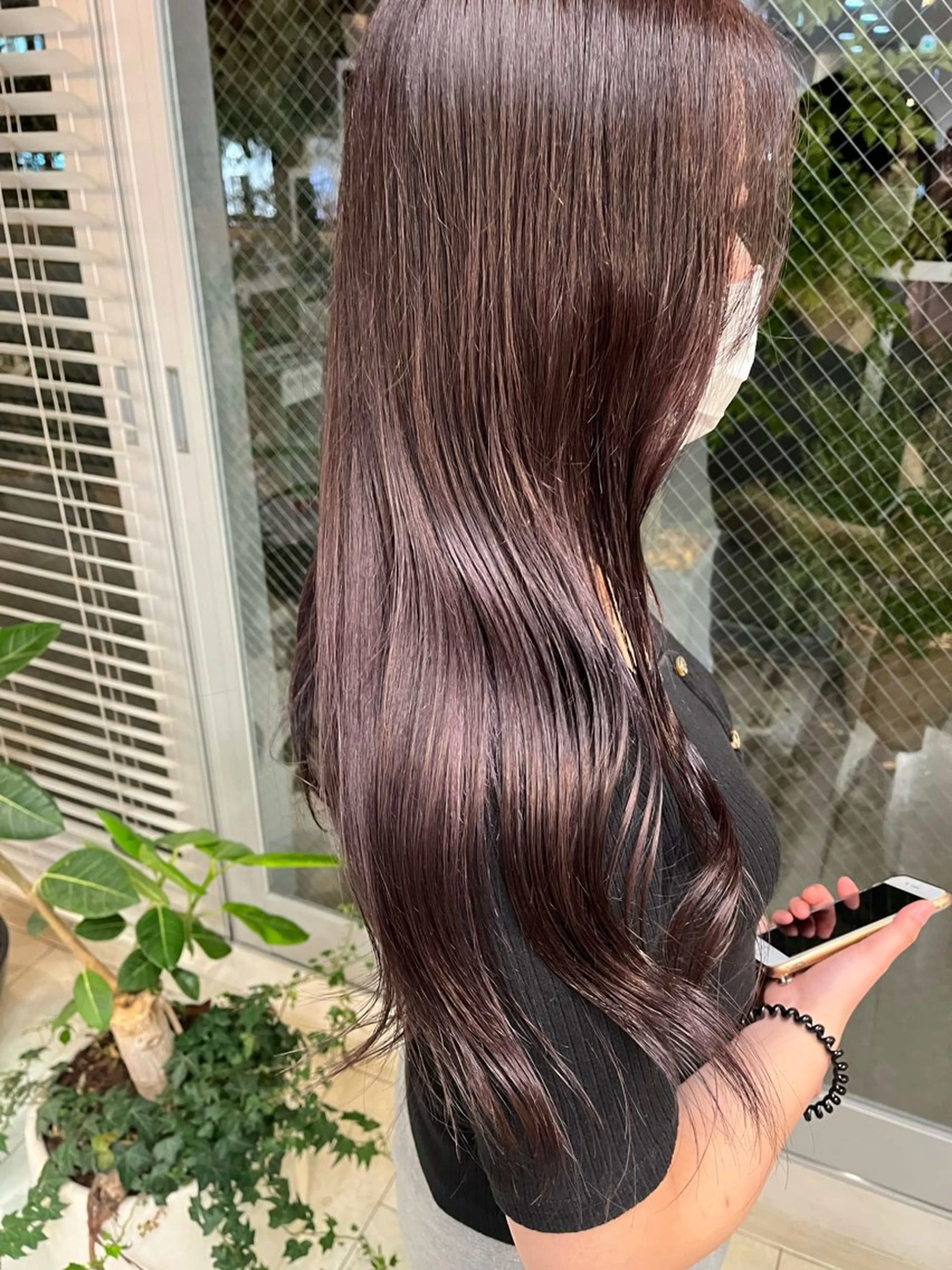 ロング ヘアカラー 透明感カラー✨ 縮毛矯正のヘアスタイル