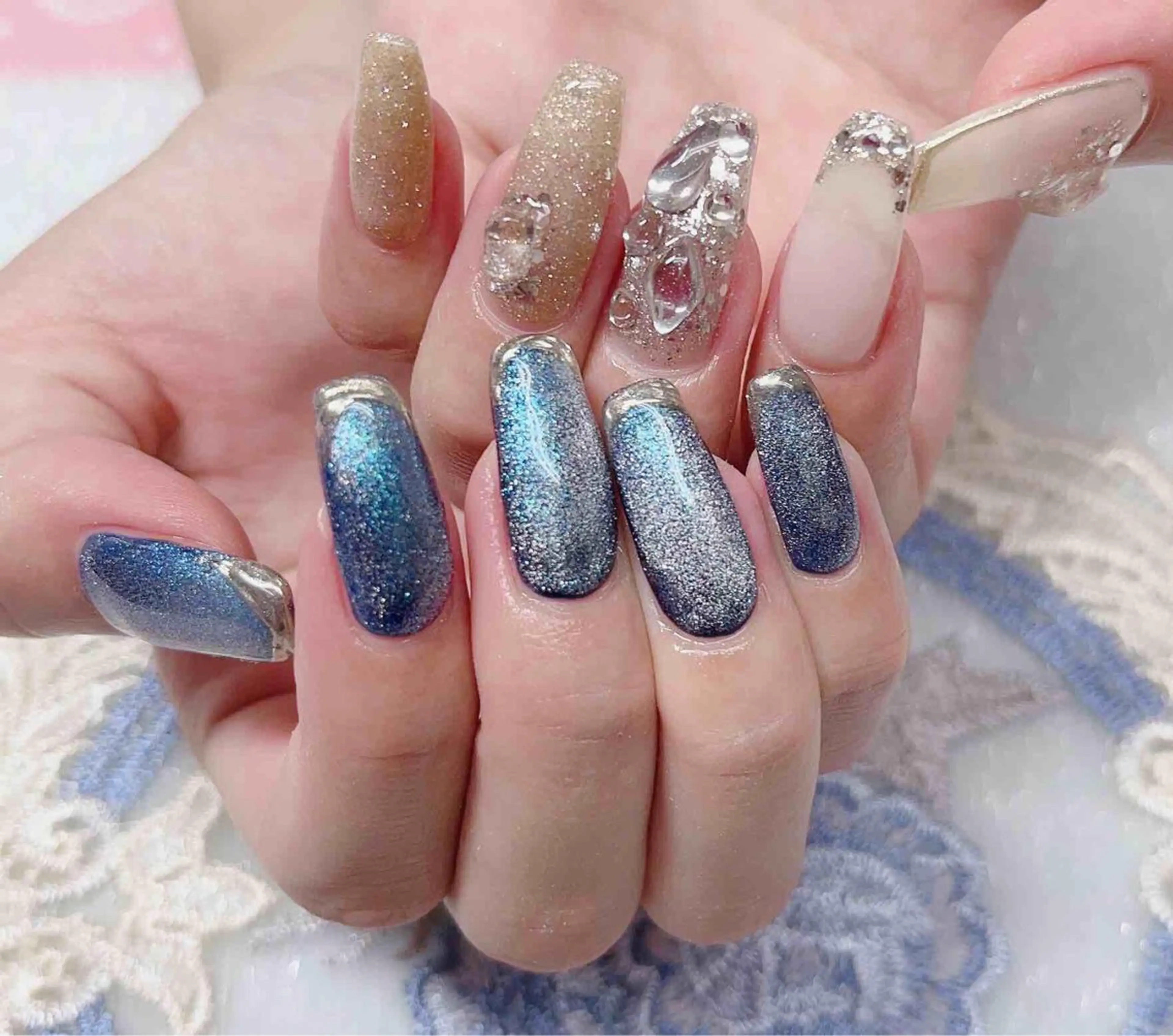 ネイル ハンドネイル MoonNail ユリ🌸のネイルデザイン