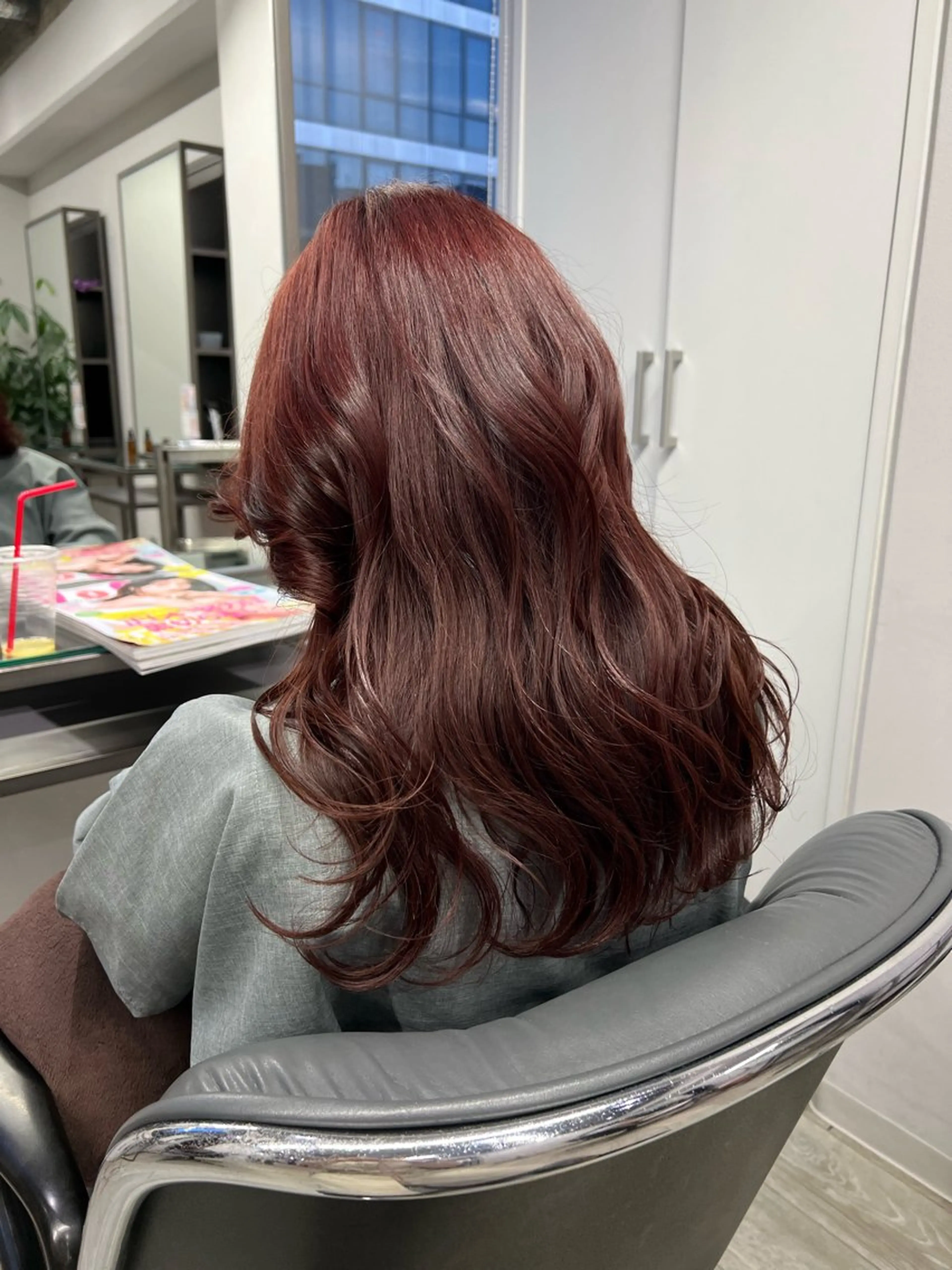 ロング ピンクブラウン ヘアカラー トリートメント 中塚 花果のヘアスタイル