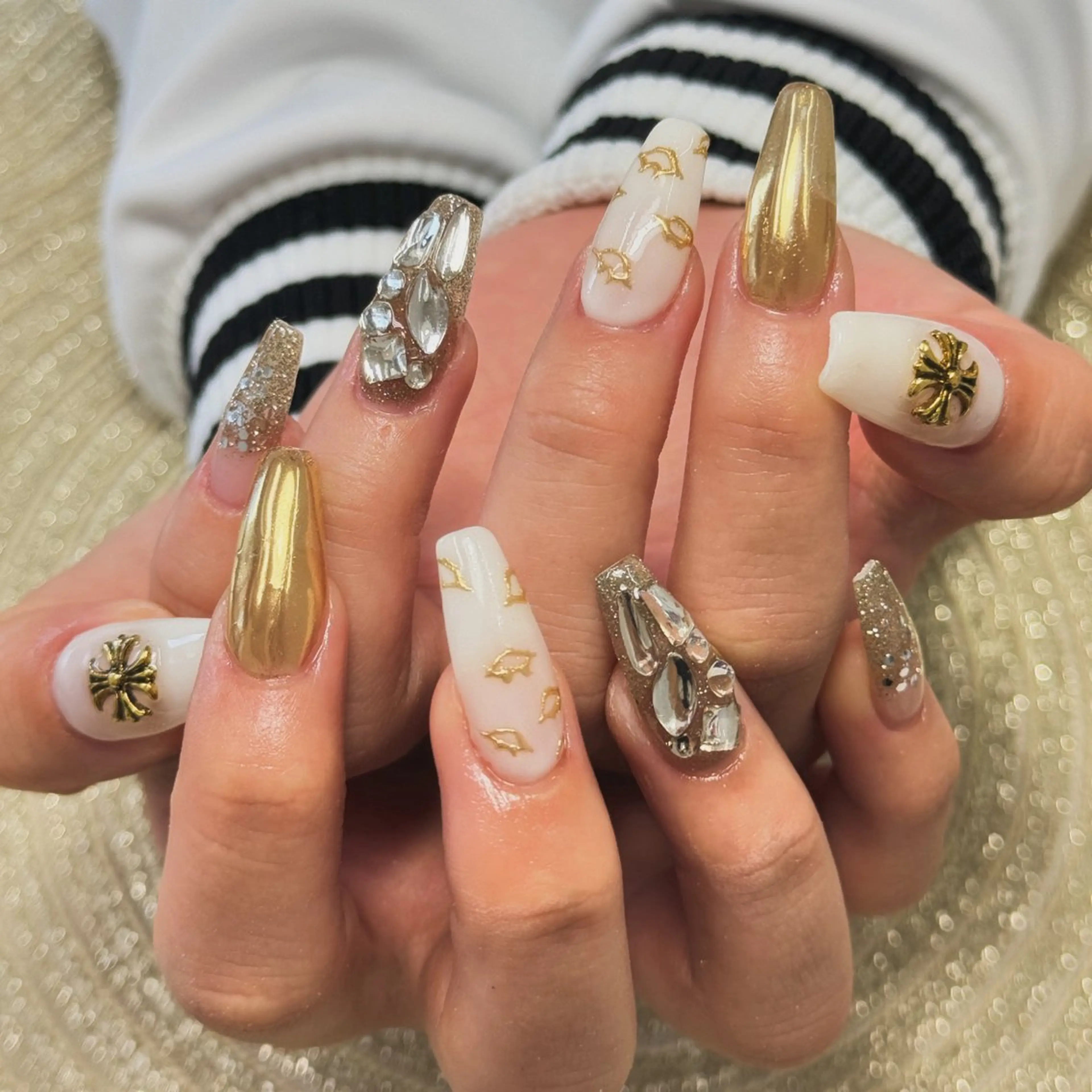 ネイル ミラーネイル moa nailのネイルデザイン