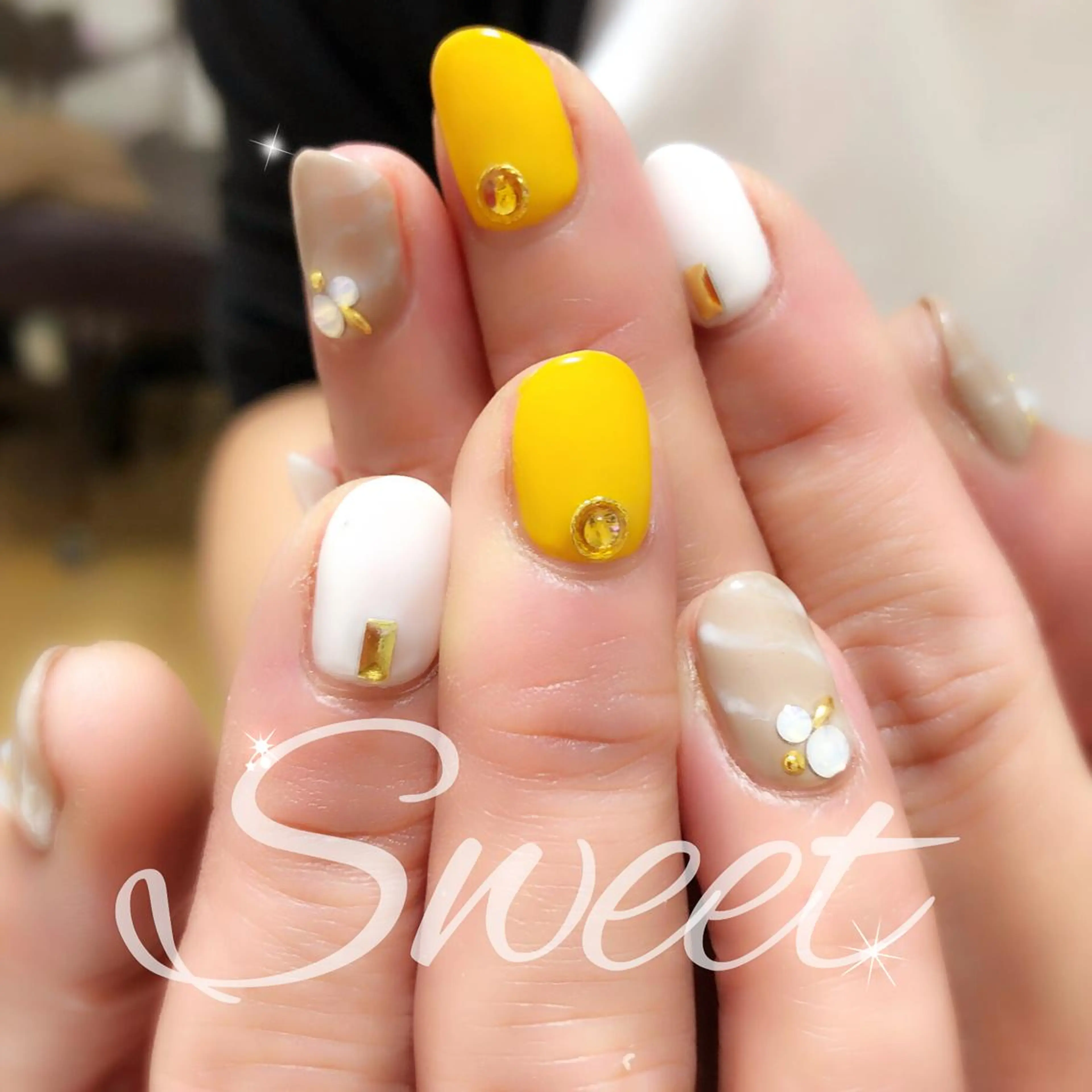 ネイル sweet 仲野陽子のネイルデザイン