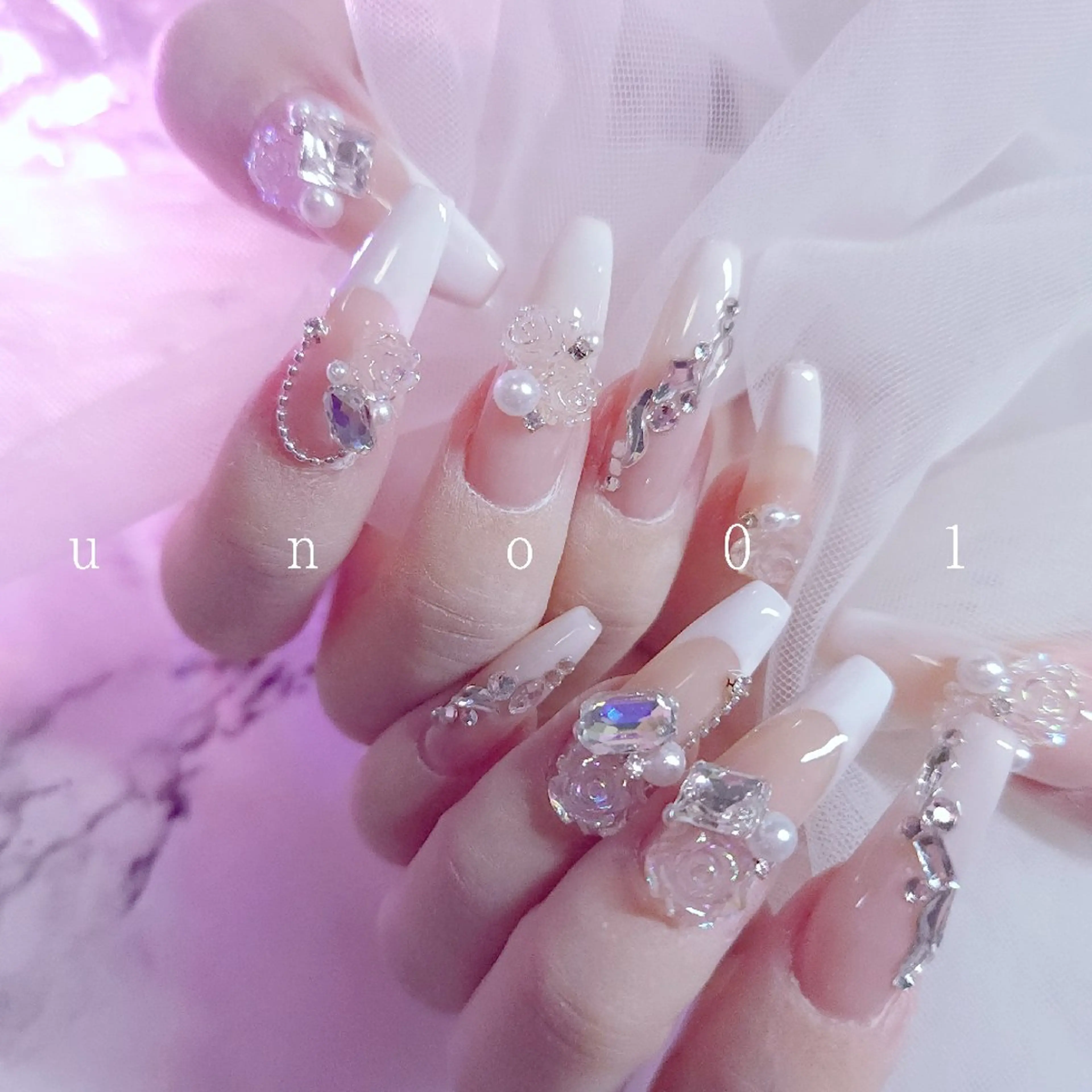 ネイル アートネイル ミディアムネイル ハンドネイル 梅田🦄中崎町🩵 u n o 0 1のネイルデザイン