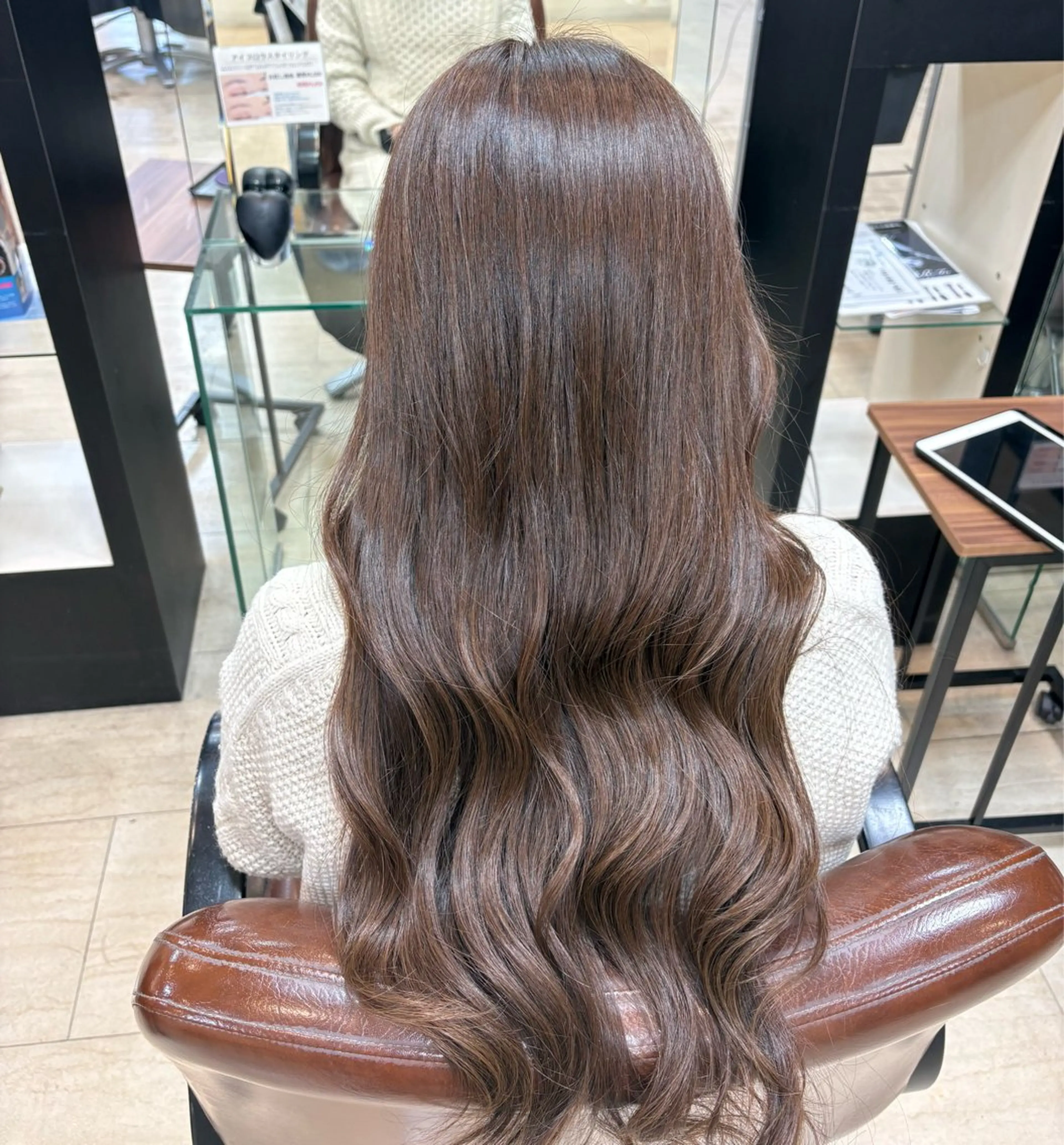 ロング カット 茶谷 沙穂のヘアスタイル