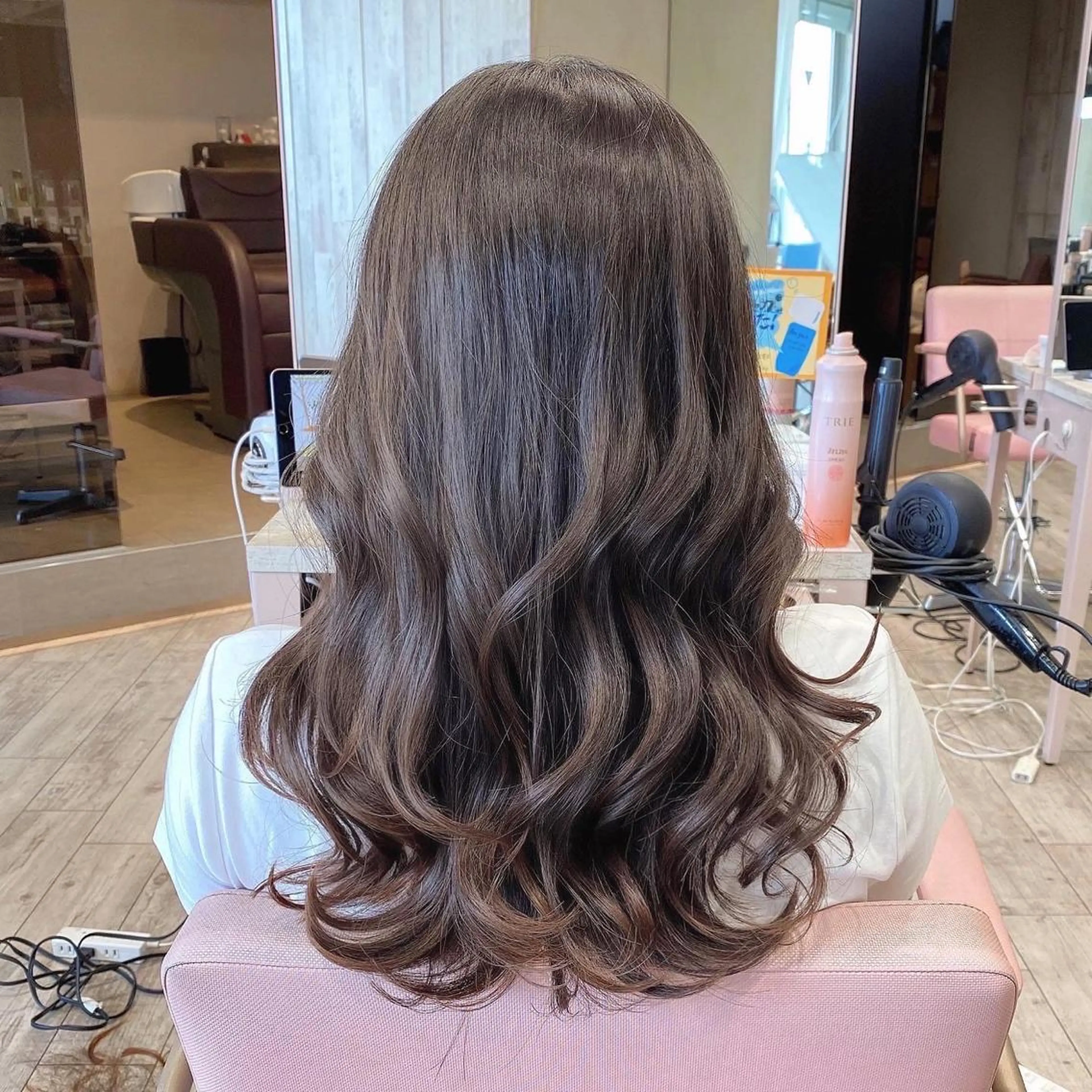 ロング カラー カット ヘアカラー トリートメント 顔まわりカット🌟 くびれヘア/寺門遥輝のヘアスタイル