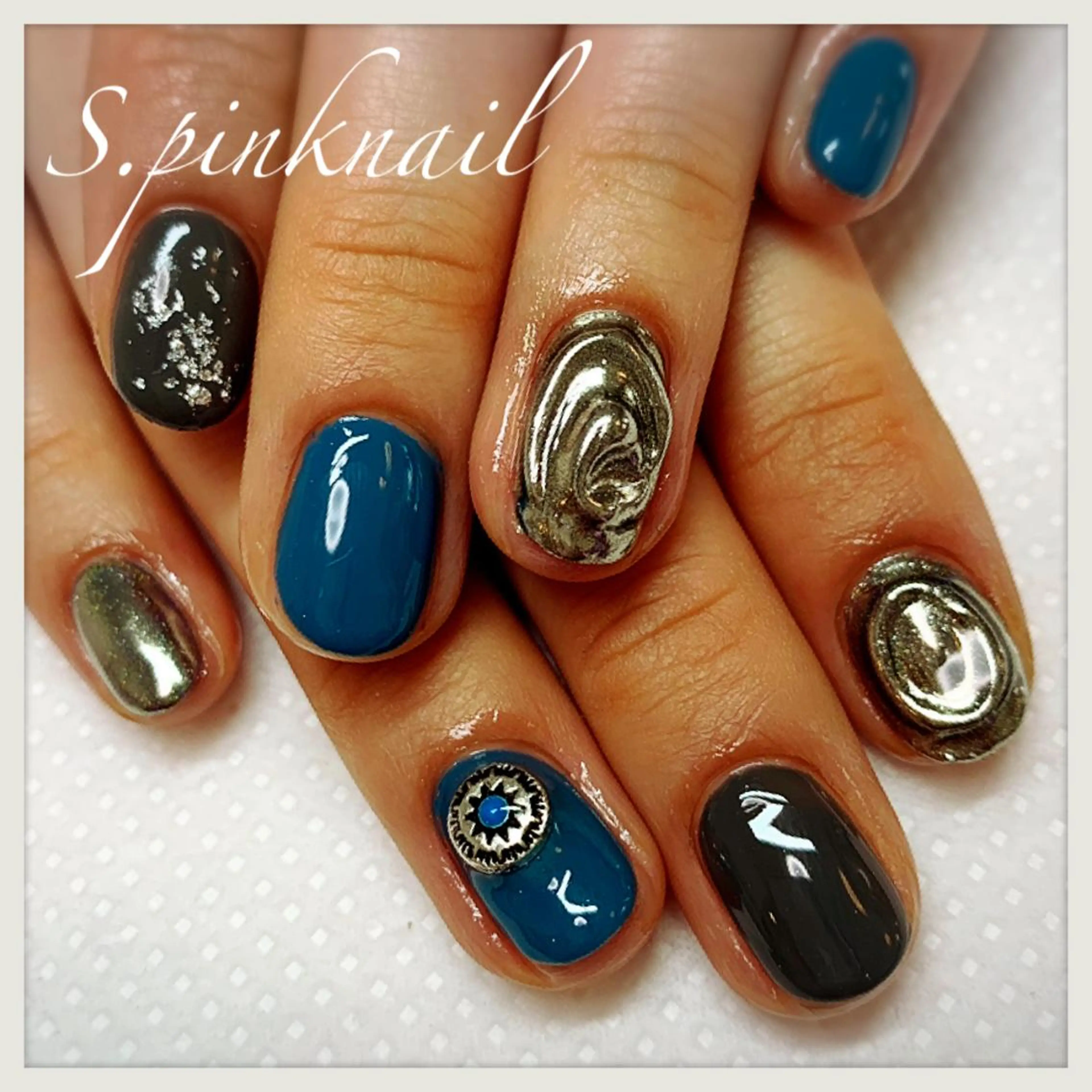 ネイル ジェルネイル ラメ(グリッター) ソフトジェル Sincerely ☺︎のネイルデザイン