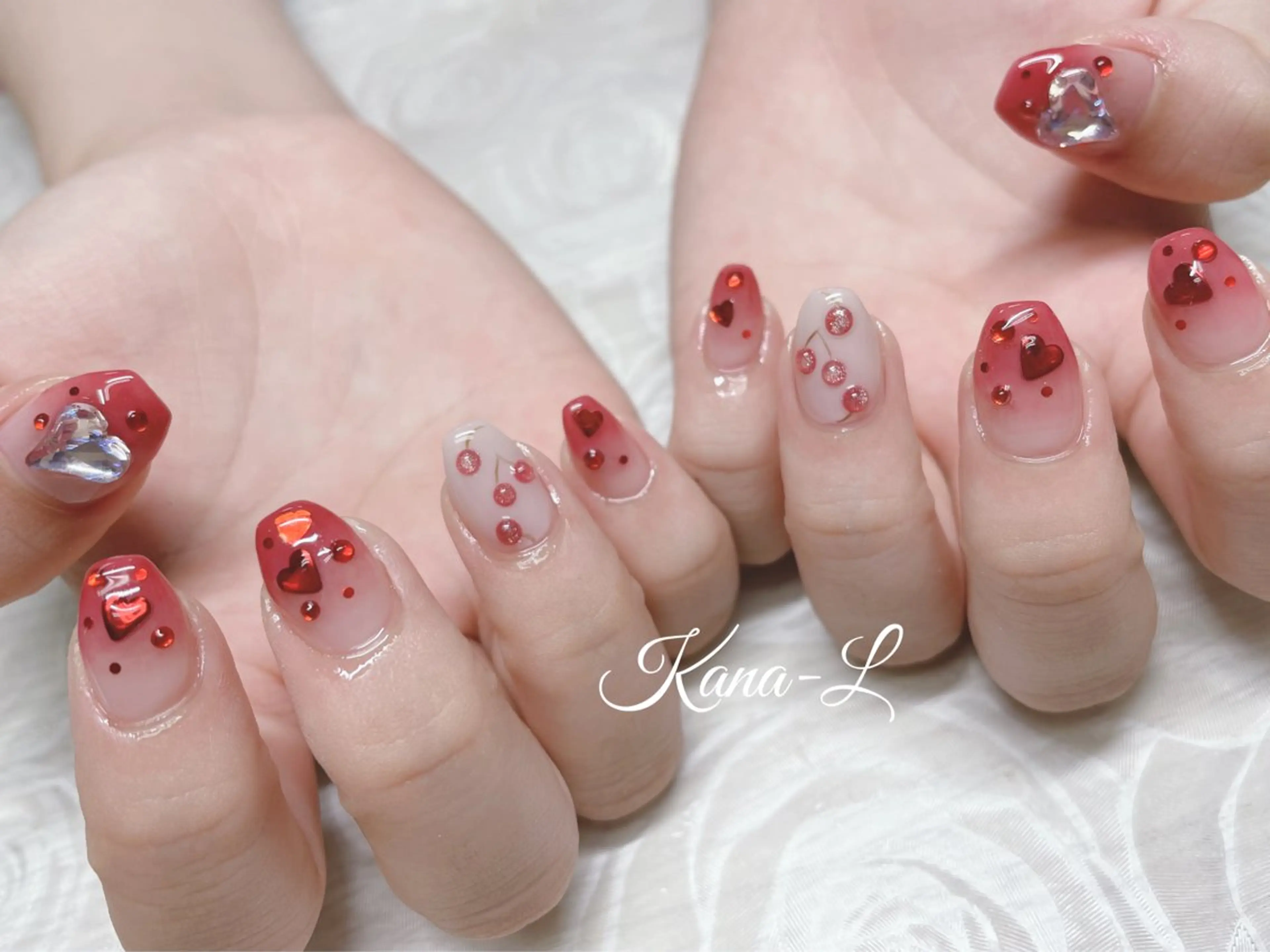 カラー ネイル グラデーションカラー ジェルネイル グラデーション ハート 韓国ネイル 芦辺 香奈のネイルデザイン