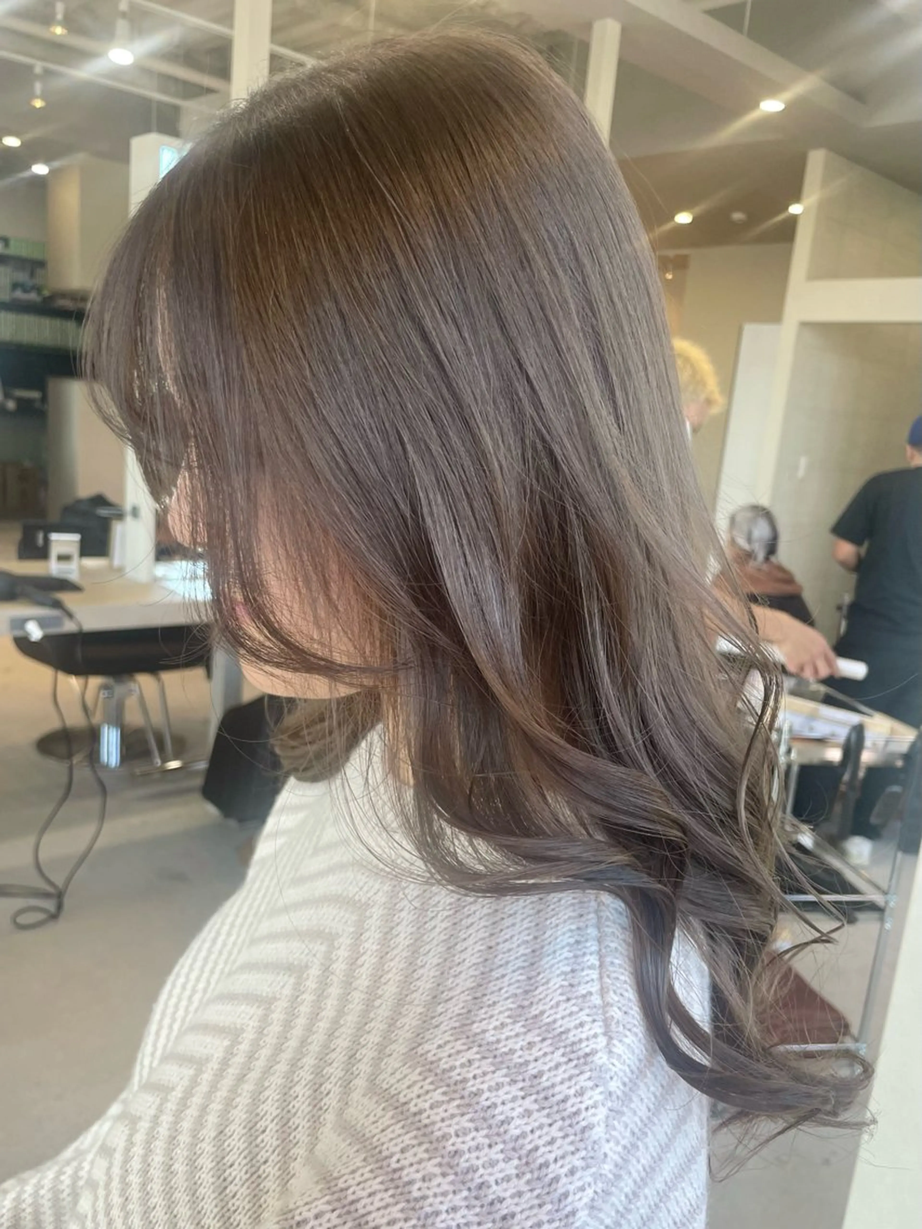 ミディアム カラー オリーブカラー AKI 🐉のヘアスタイル