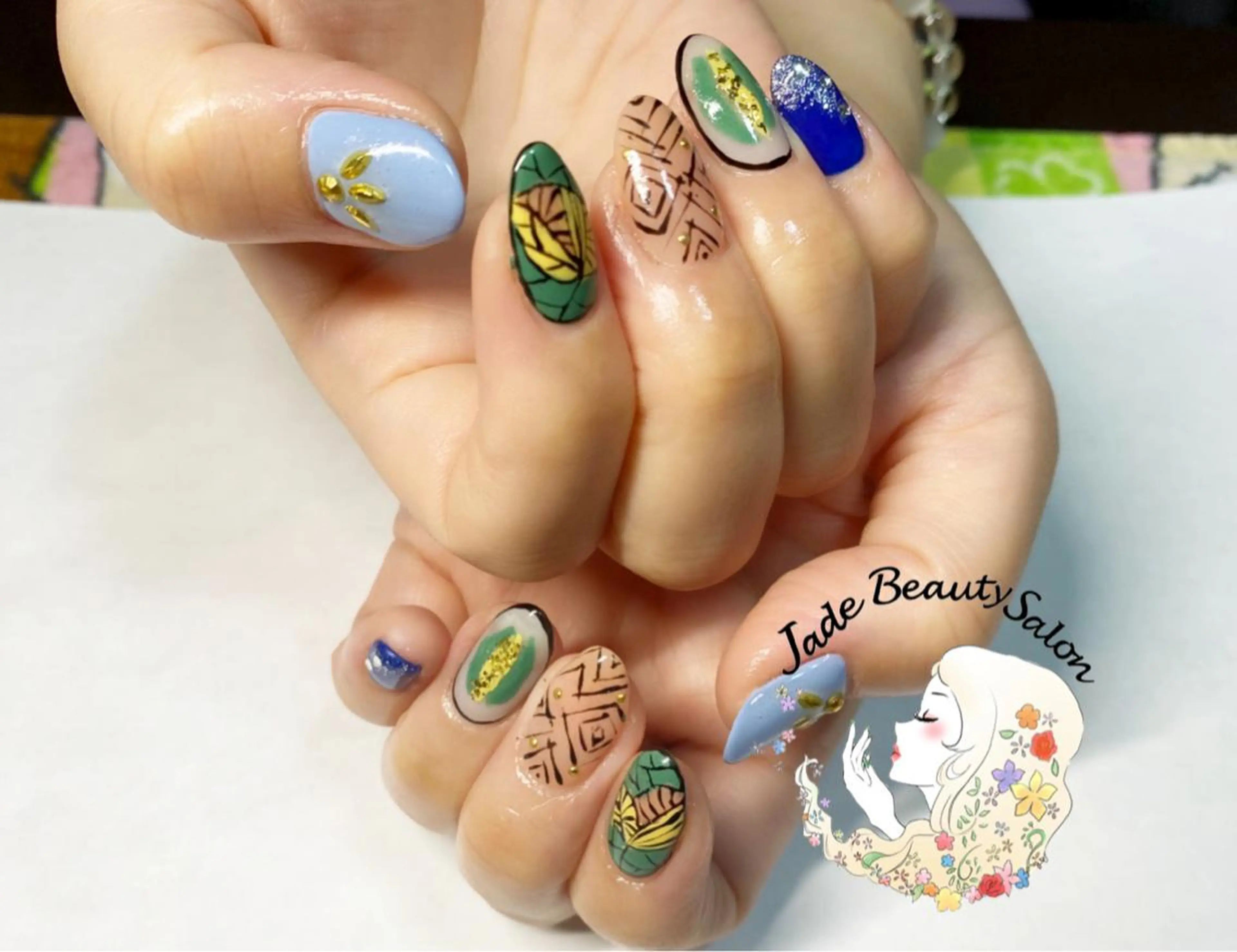 ミディアム ネイル 持ち込み JadeBeauty Salonのネイルデザイン