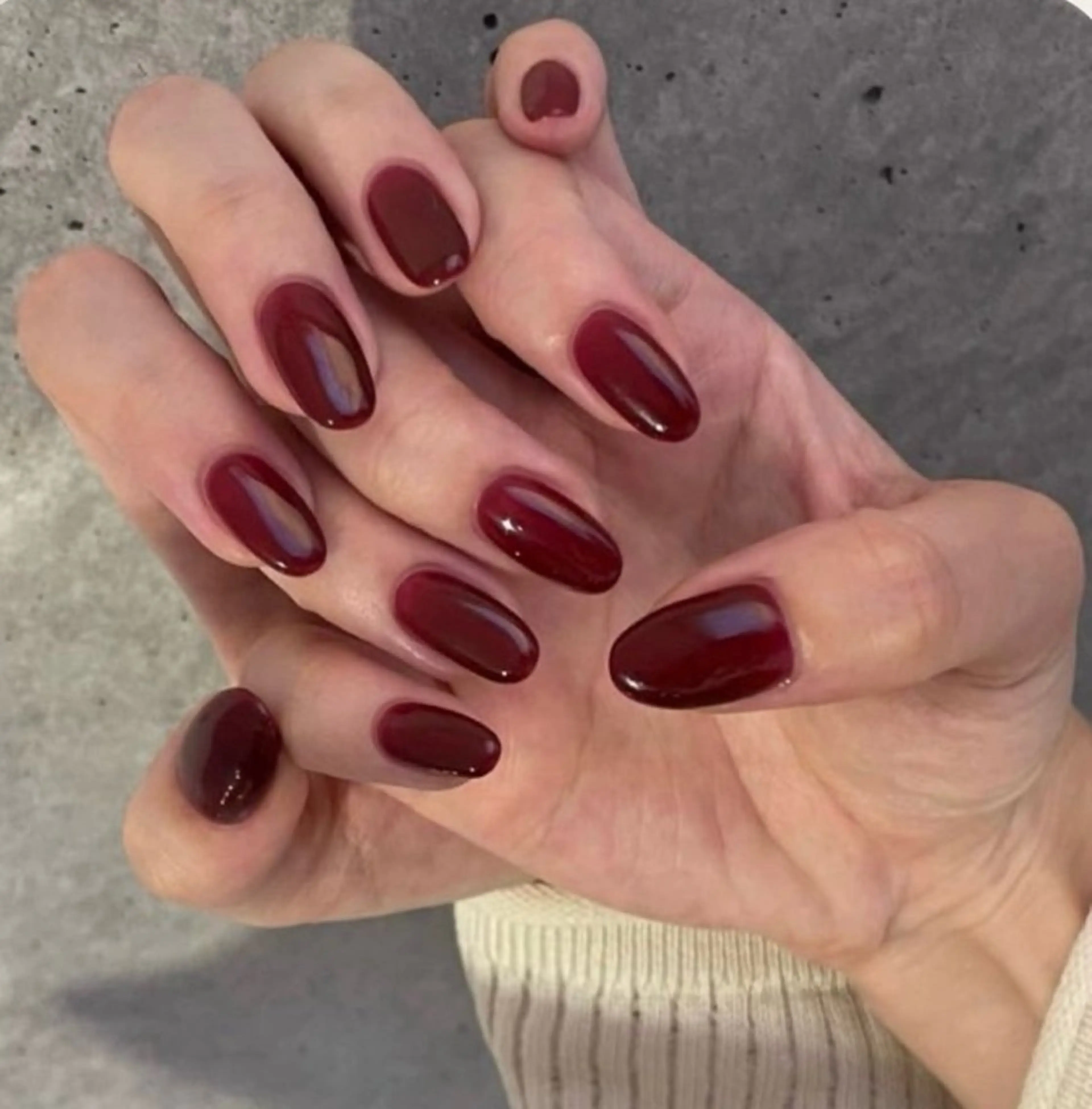 オフなしワンカラーネイルの写真